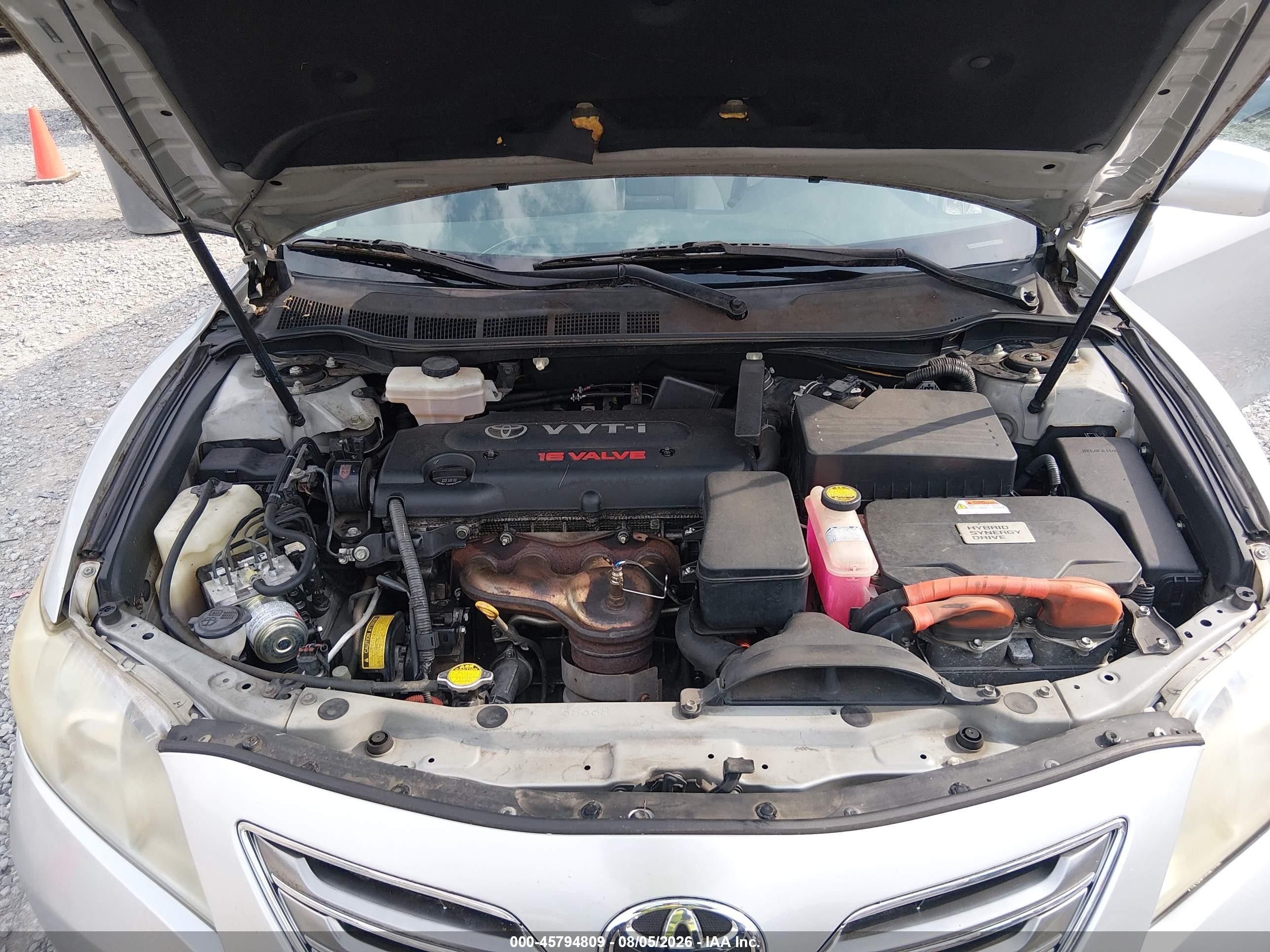 2007 Toyota Camry Hybrid   Silver vin: JTNBB46K573007937