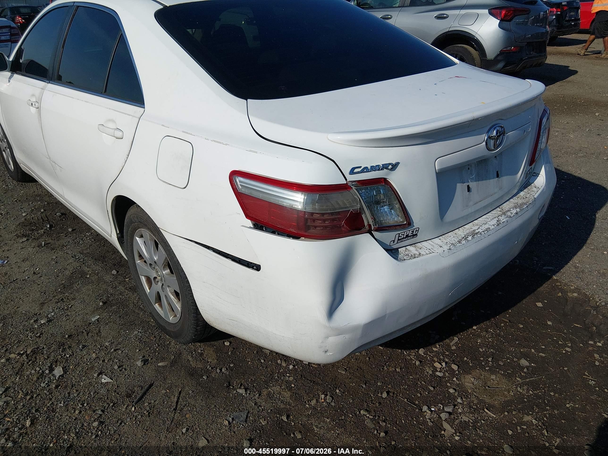 2007 Toyota Camry Hybrid   Белый vin: JTNBB46K673003654