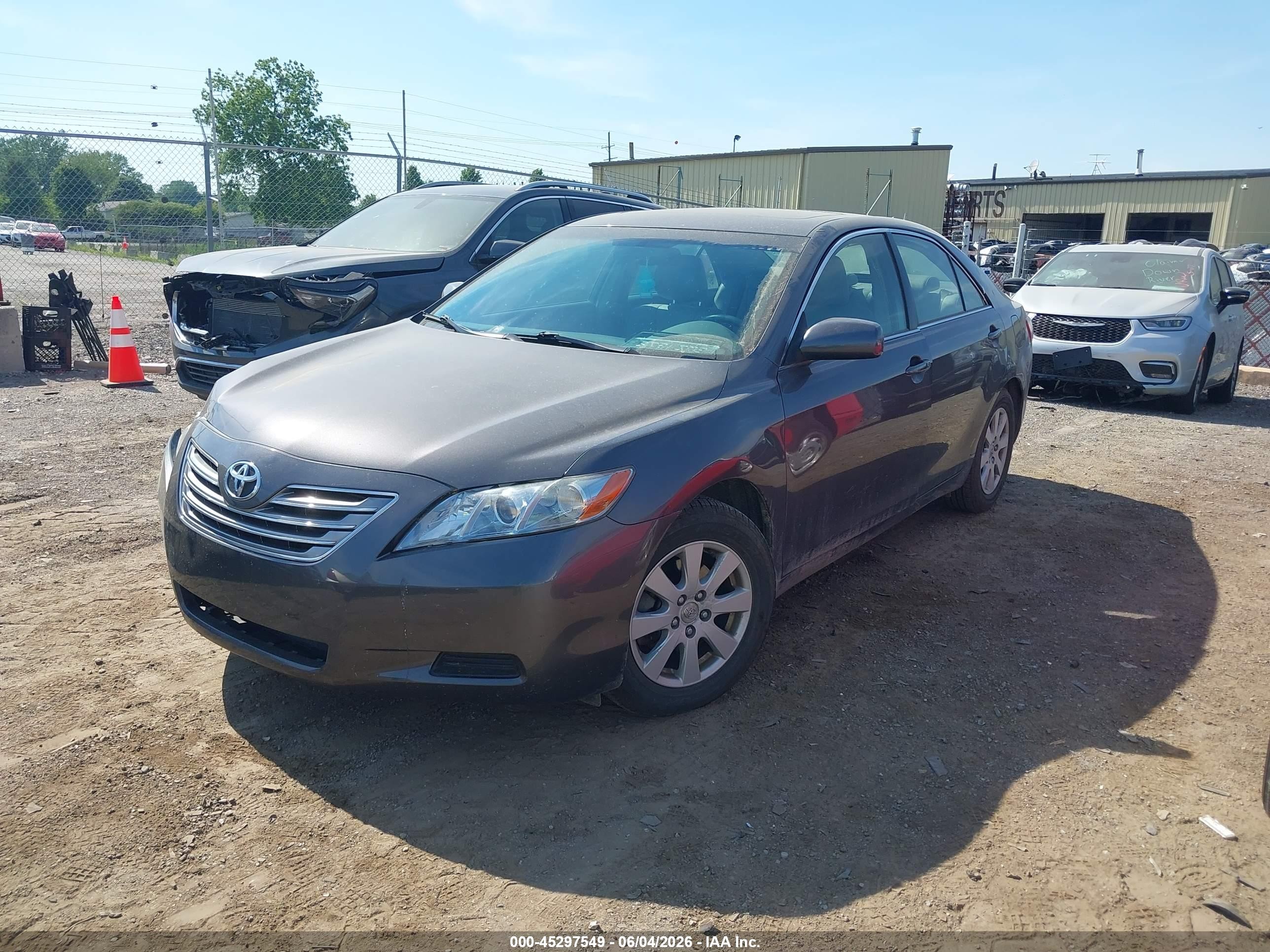 2007 Toyota Camry Hybrid   Gray vin: JTNBB46K673004075