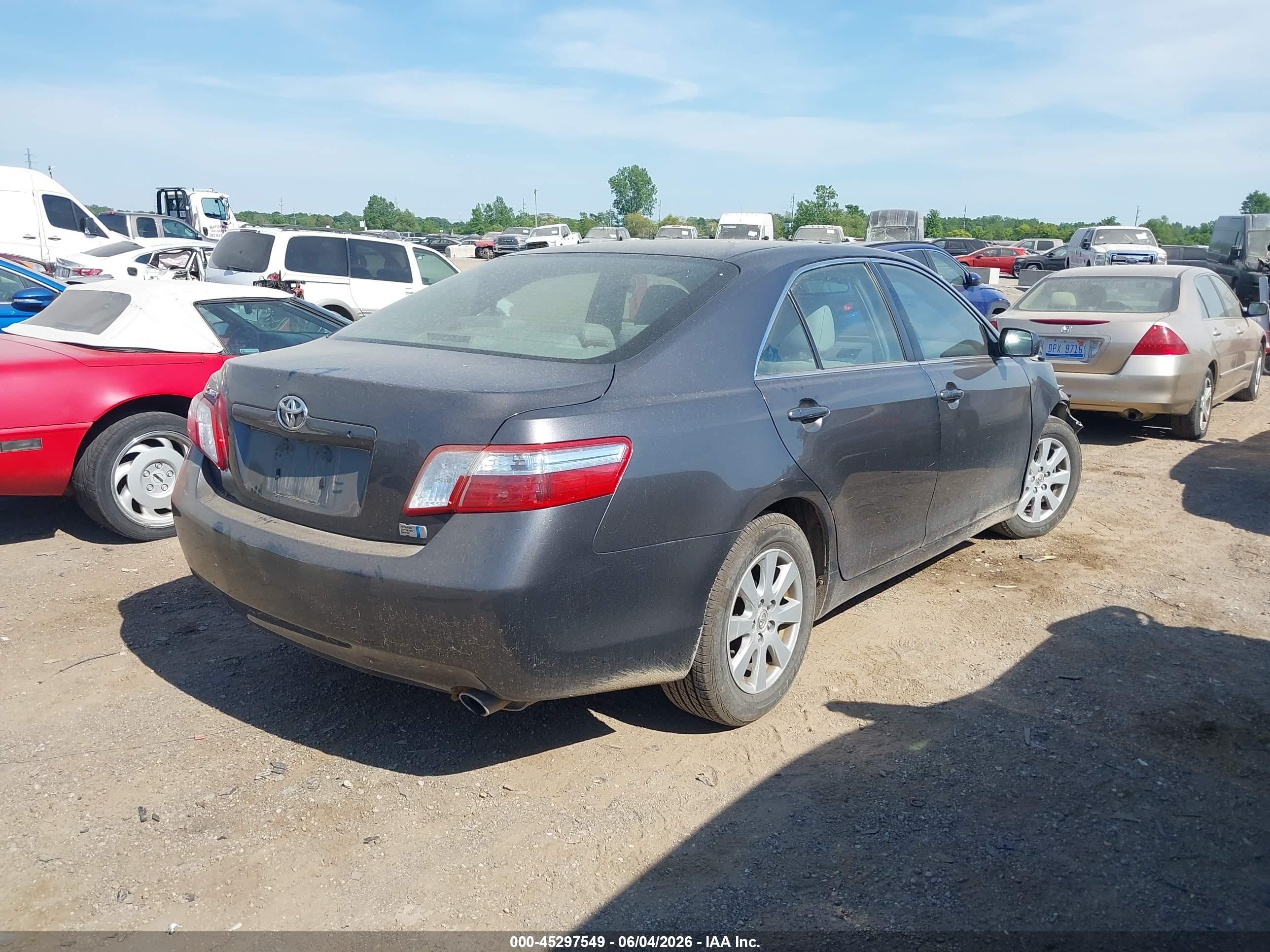 2007 Toyota Camry Hybrid   Gray vin: JTNBB46K673004075