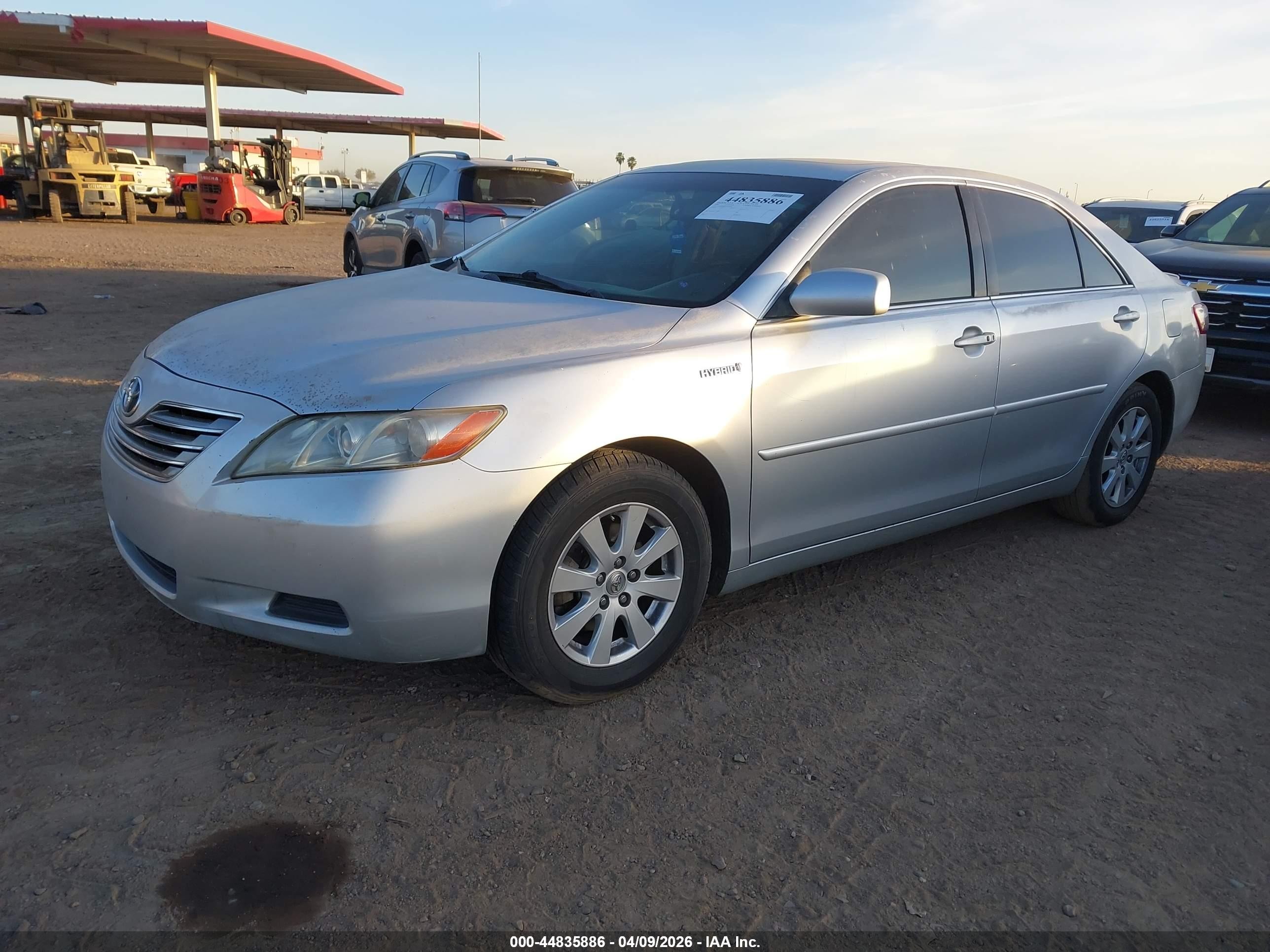 2007 Toyota Camry Hybrid   Silver vin: JTNBB46K673014699
