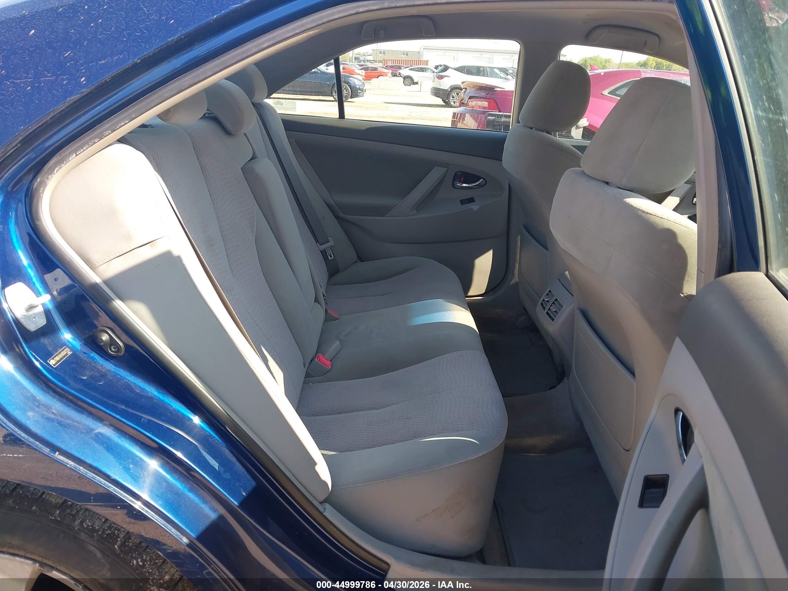 2008 Toyota Camry Hybrid   Blue vin: JTNBB46K683047252