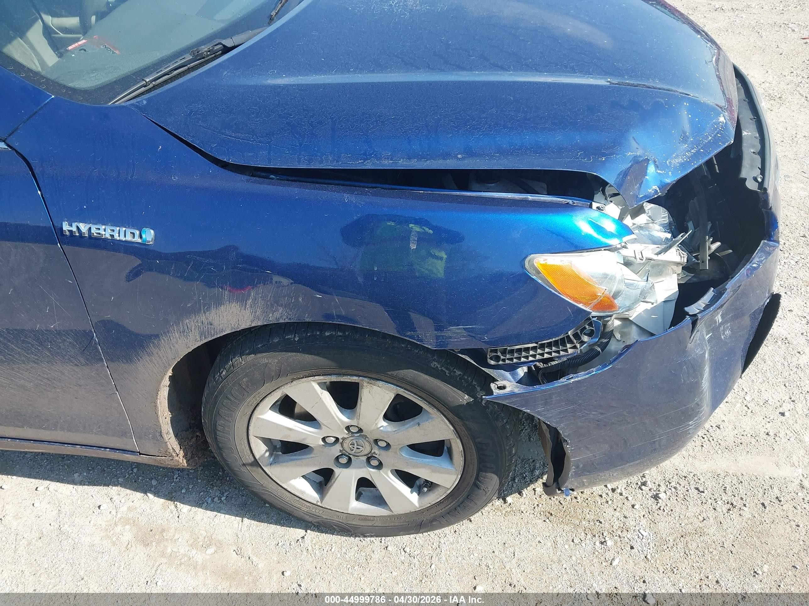 2008 Toyota Camry Hybrid   Blue vin: JTNBB46K683047252