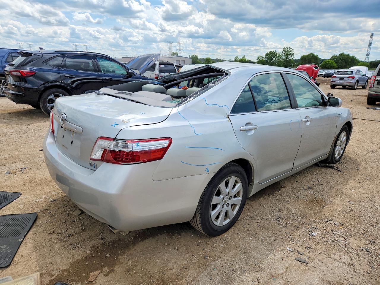 2007 Toyota Camry Hybrid Silver vin: JTNBB46K773022486