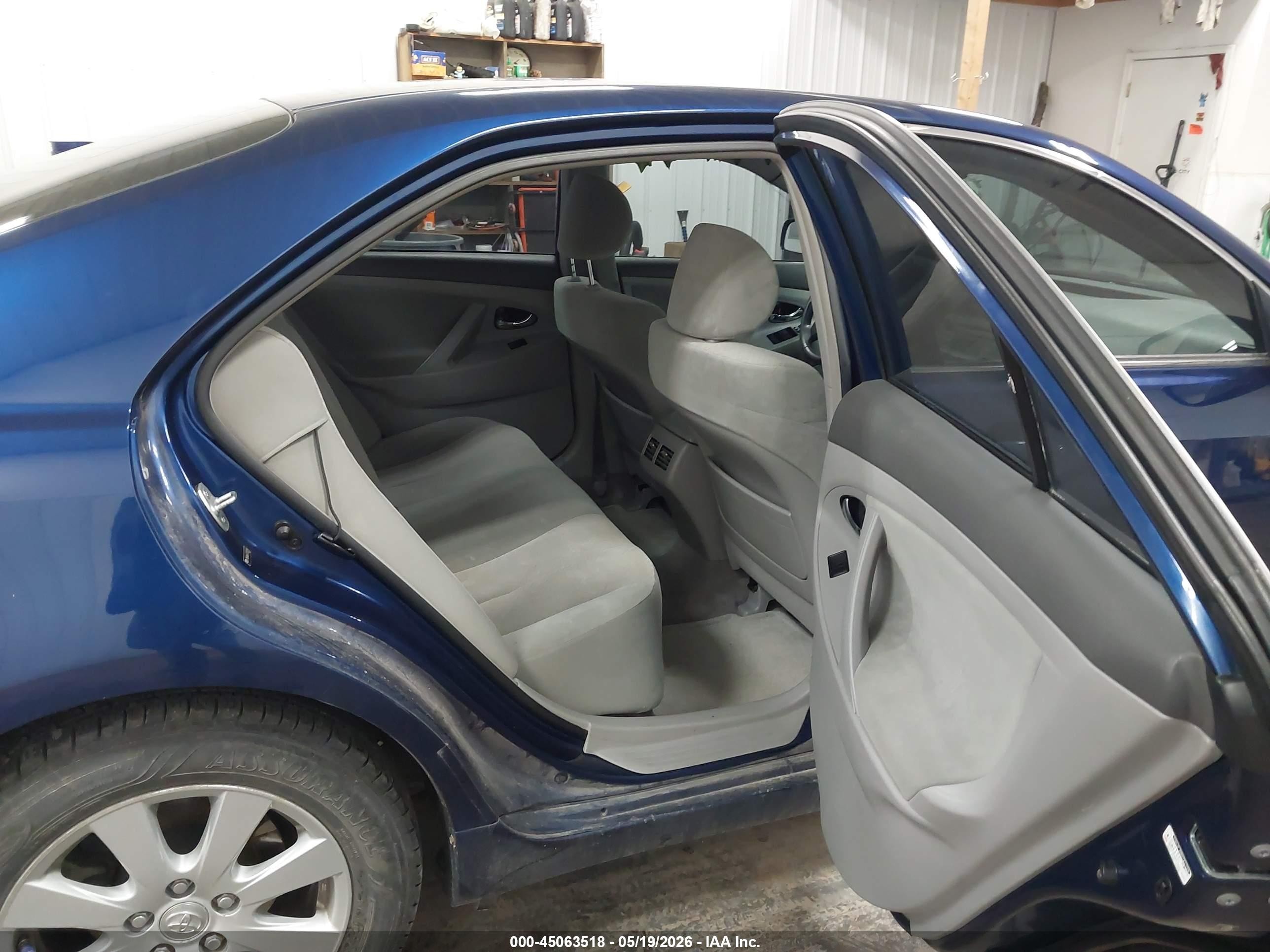 2007 Toyota Camry Hybrid   Синий vin: JTNBB46K773032192