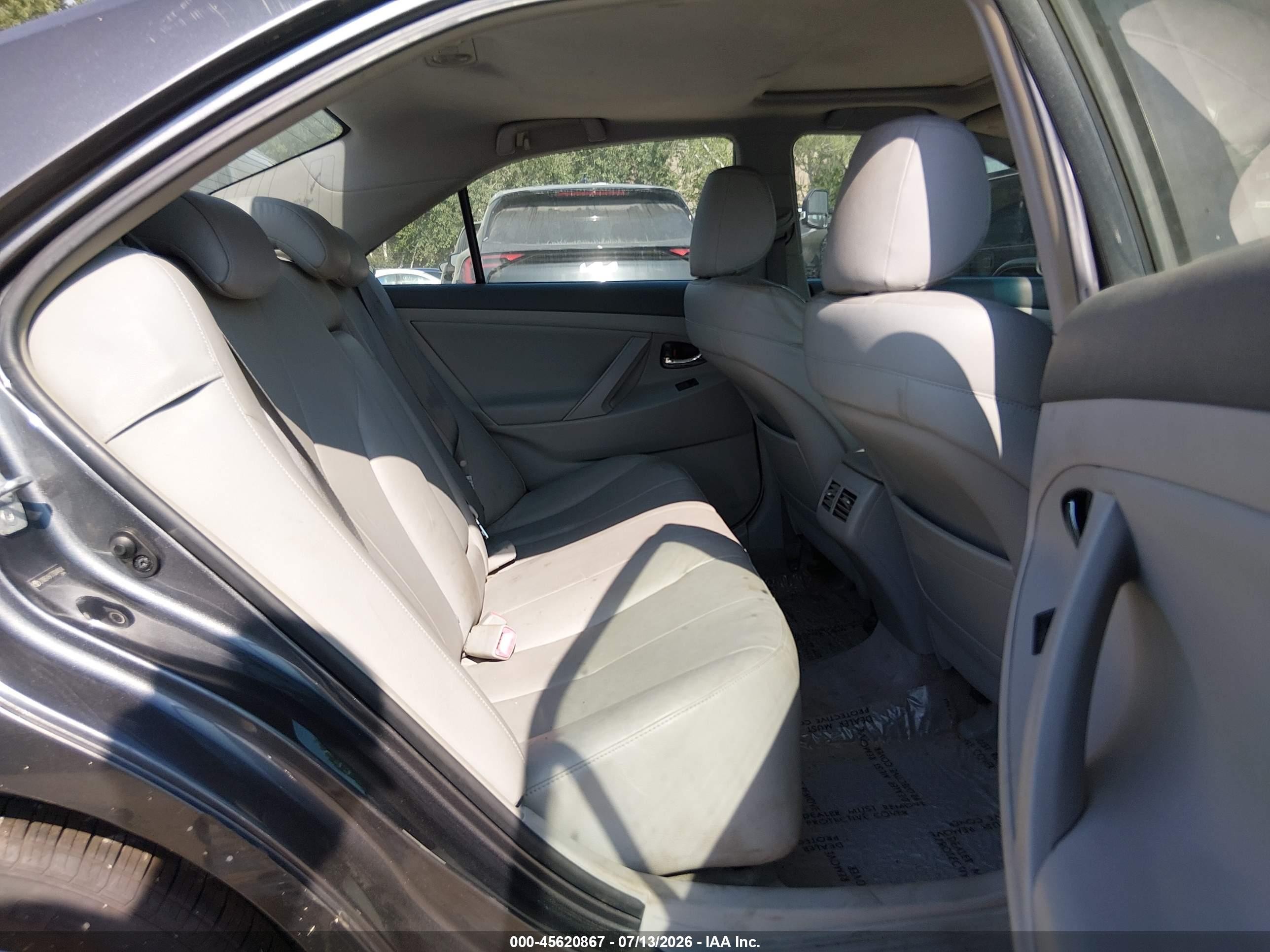 2007 Toyota Camry Hybrid   Gray vin: JTNBB46K773044004
