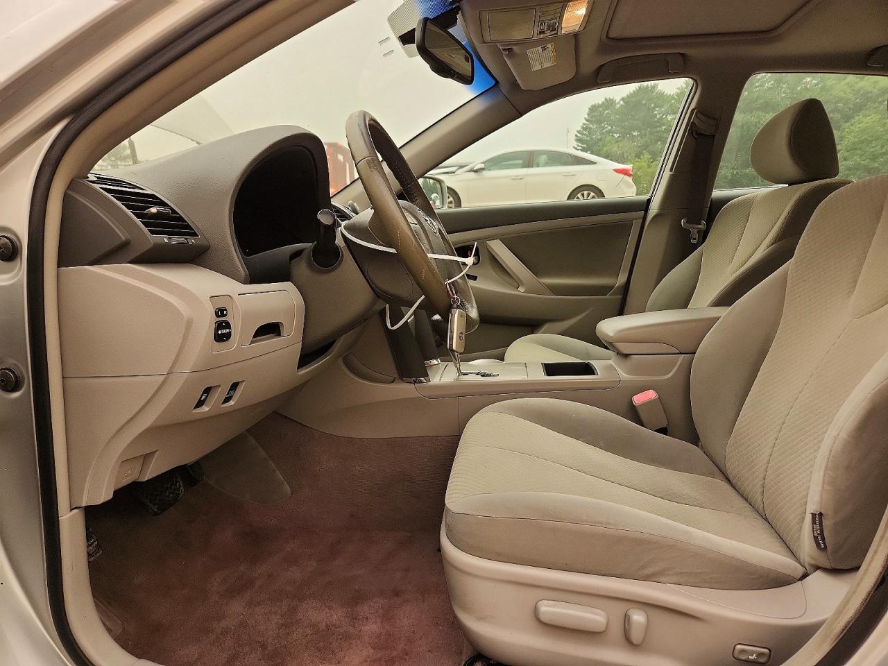 2007 Toyota Camry Hybrid Silver vin: JTNBB46K873009150