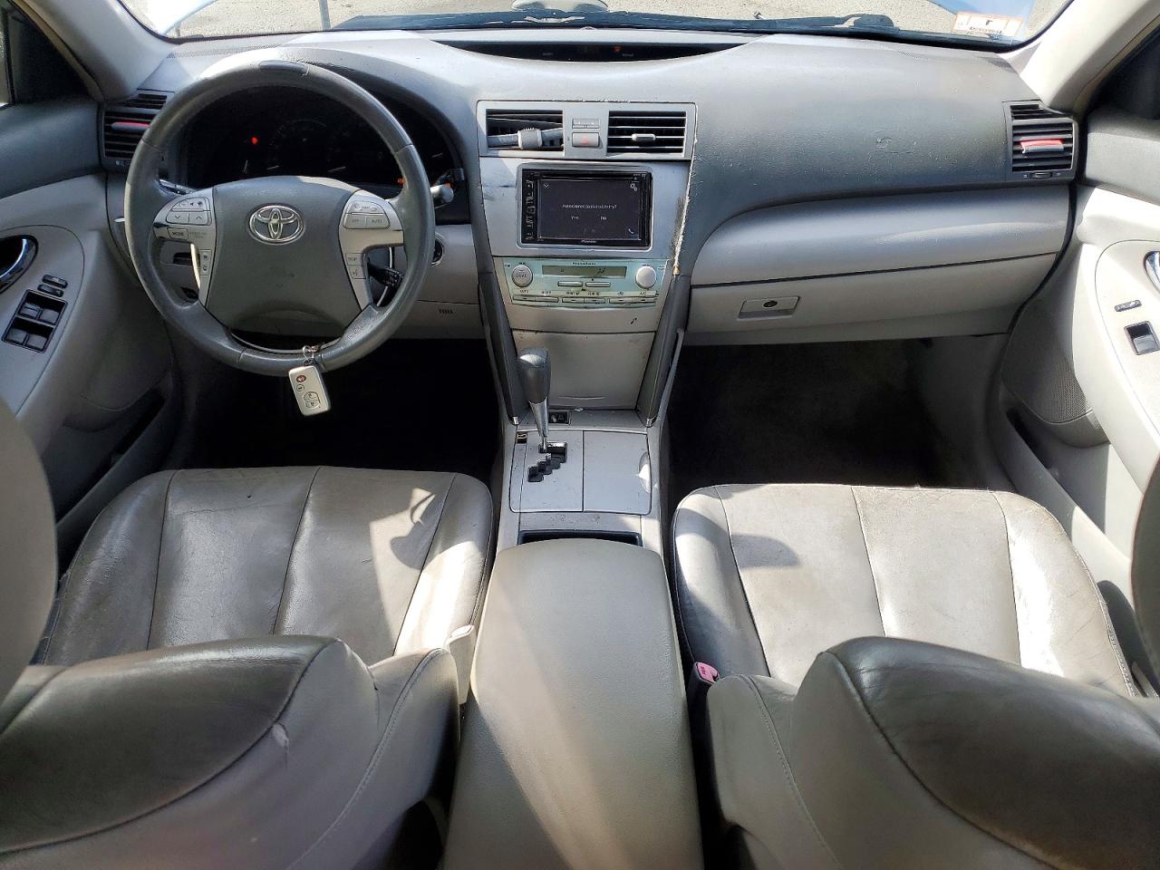 2008 Toyota Camry Hybrid Silver vin: JTNBB46K883045907