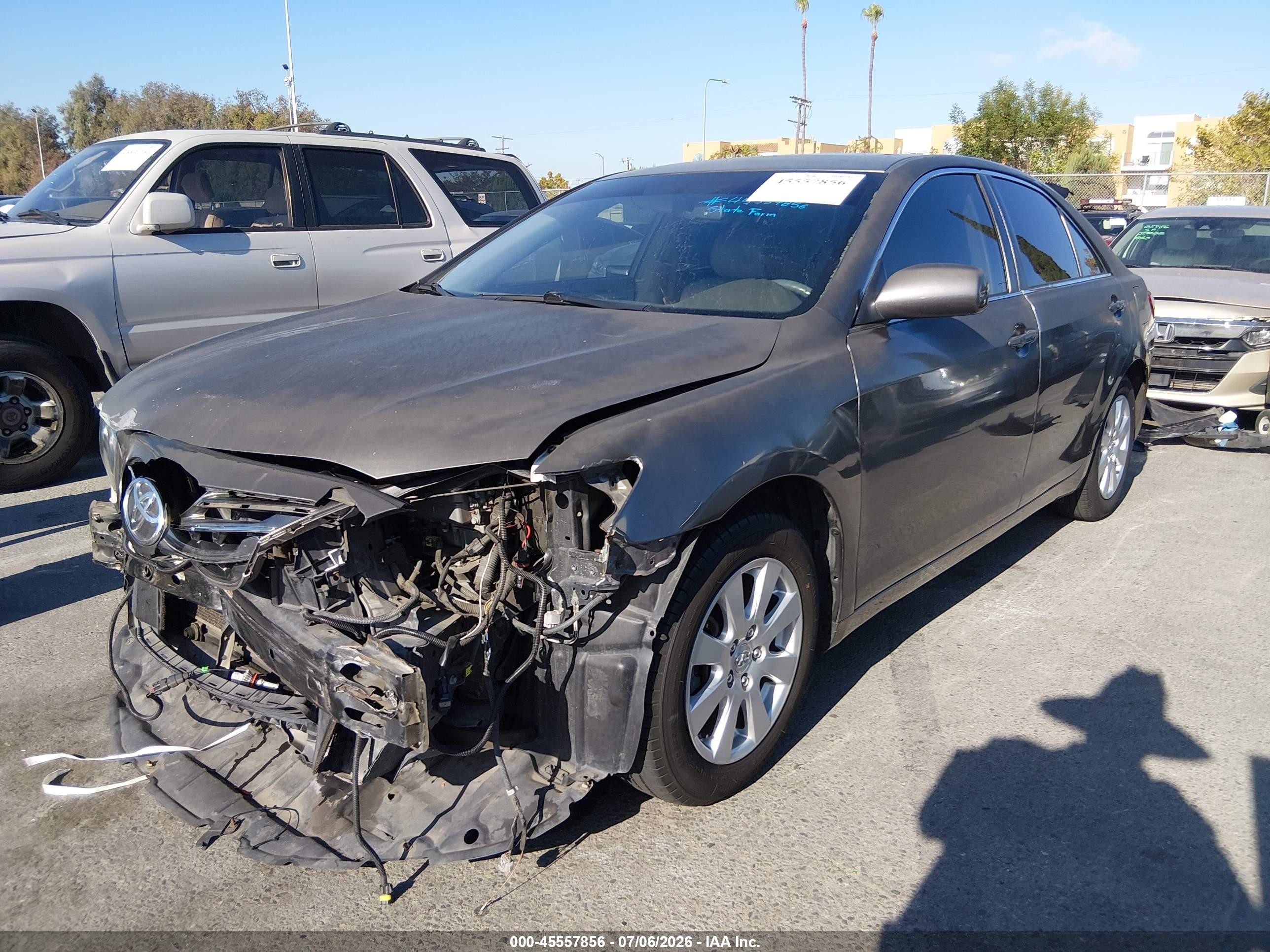 2007 Toyota Camry Hybrid   Gray vin: JTNBB46K973016365