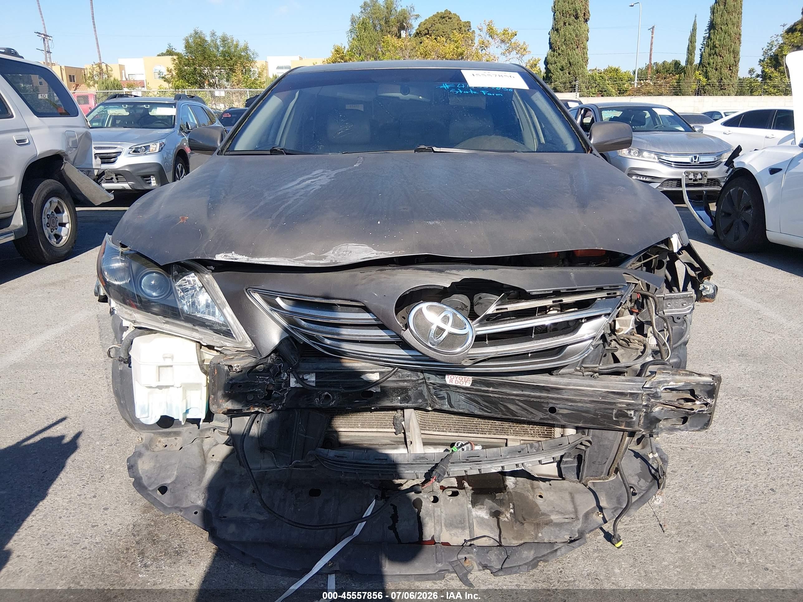 2007 Toyota Camry Hybrid   Gray vin: JTNBB46K973016365