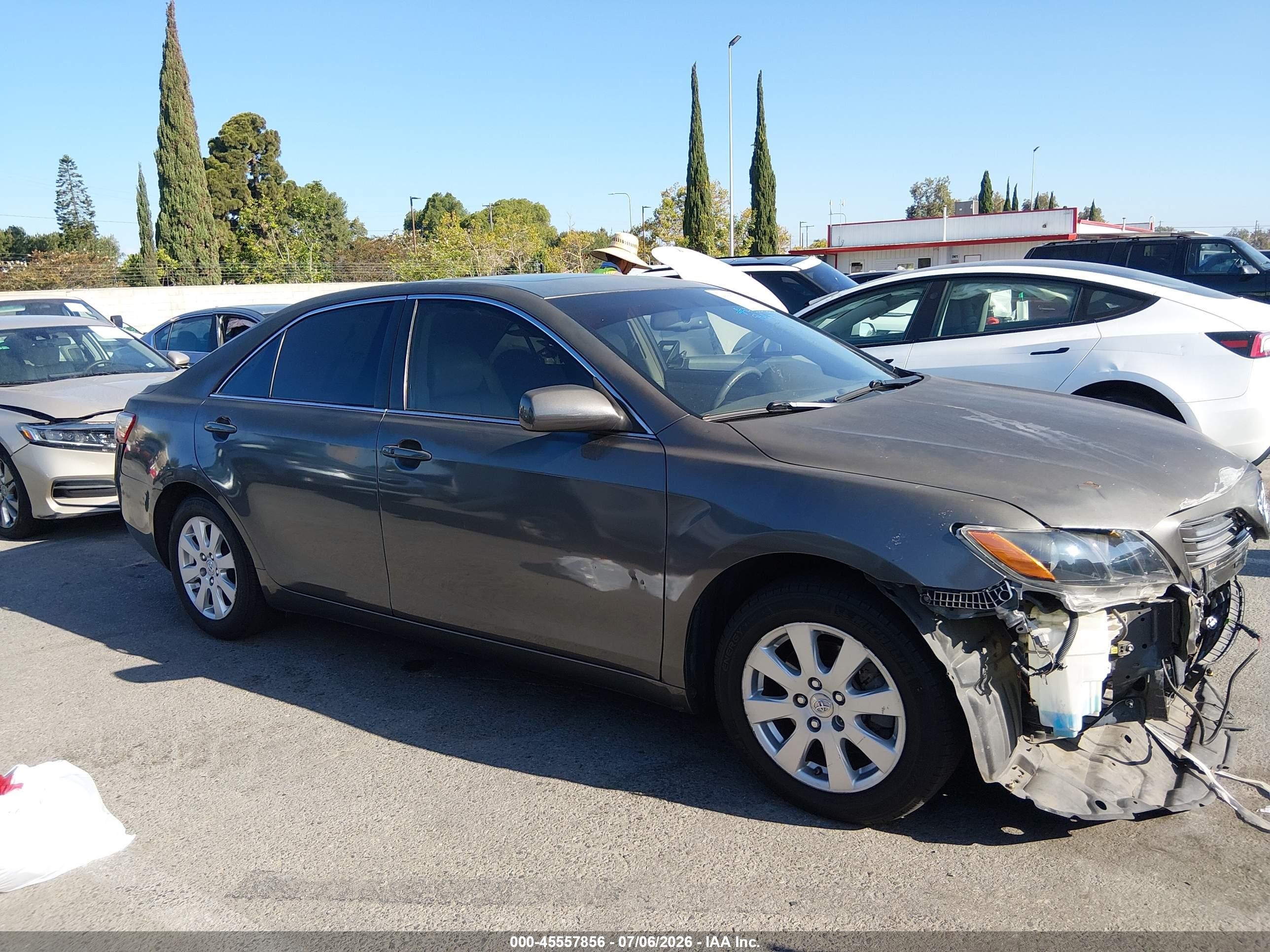 2007 Toyota Camry Hybrid   Gray vin: JTNBB46K973016365