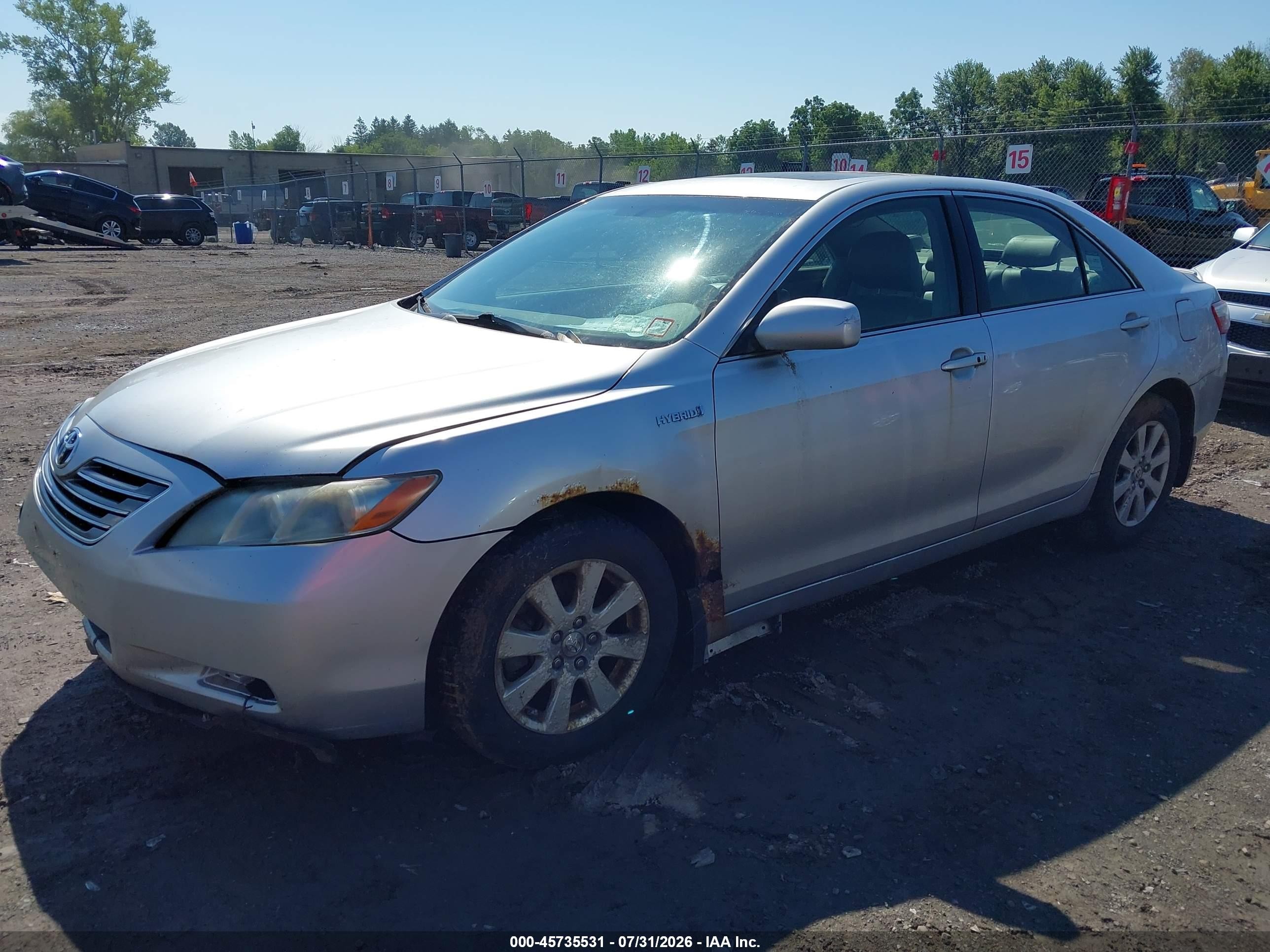 2007 Toyota Camry Hybrid   Silver vin: JTNBB46K973030363
