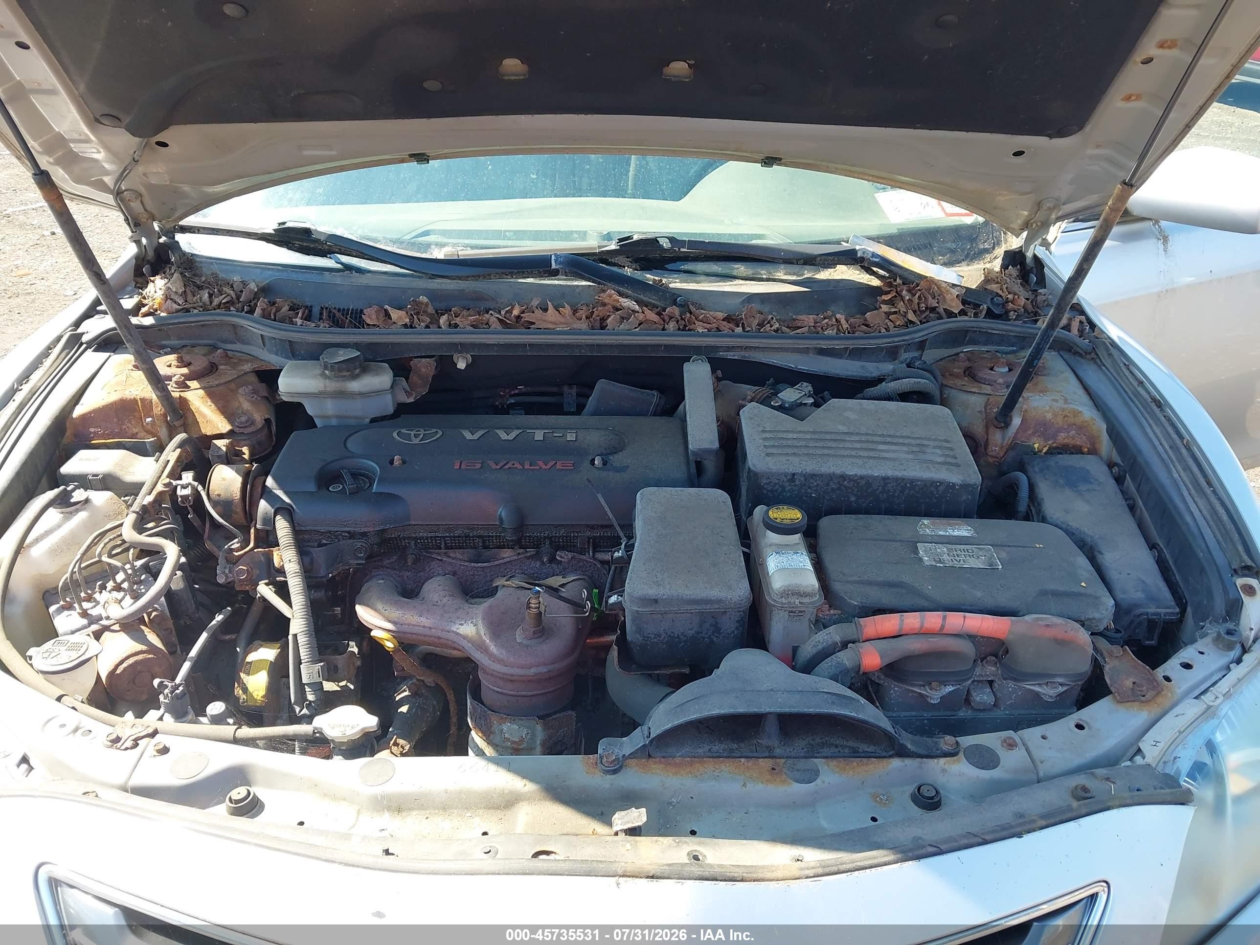 2007 Toyota Camry Hybrid   Silver vin: JTNBB46K973030363