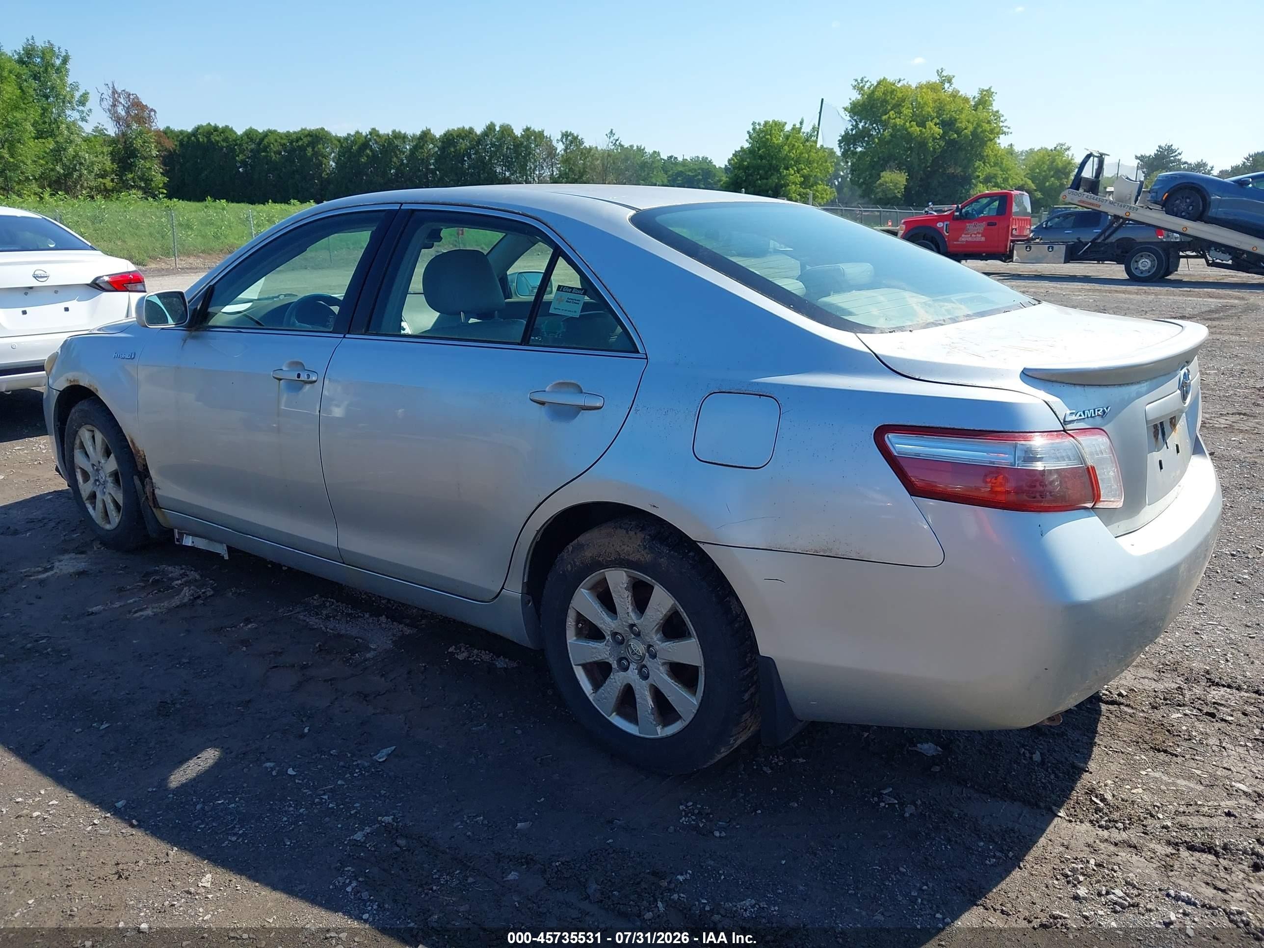 2007 Toyota Camry Hybrid   Silver vin: JTNBB46K973030363