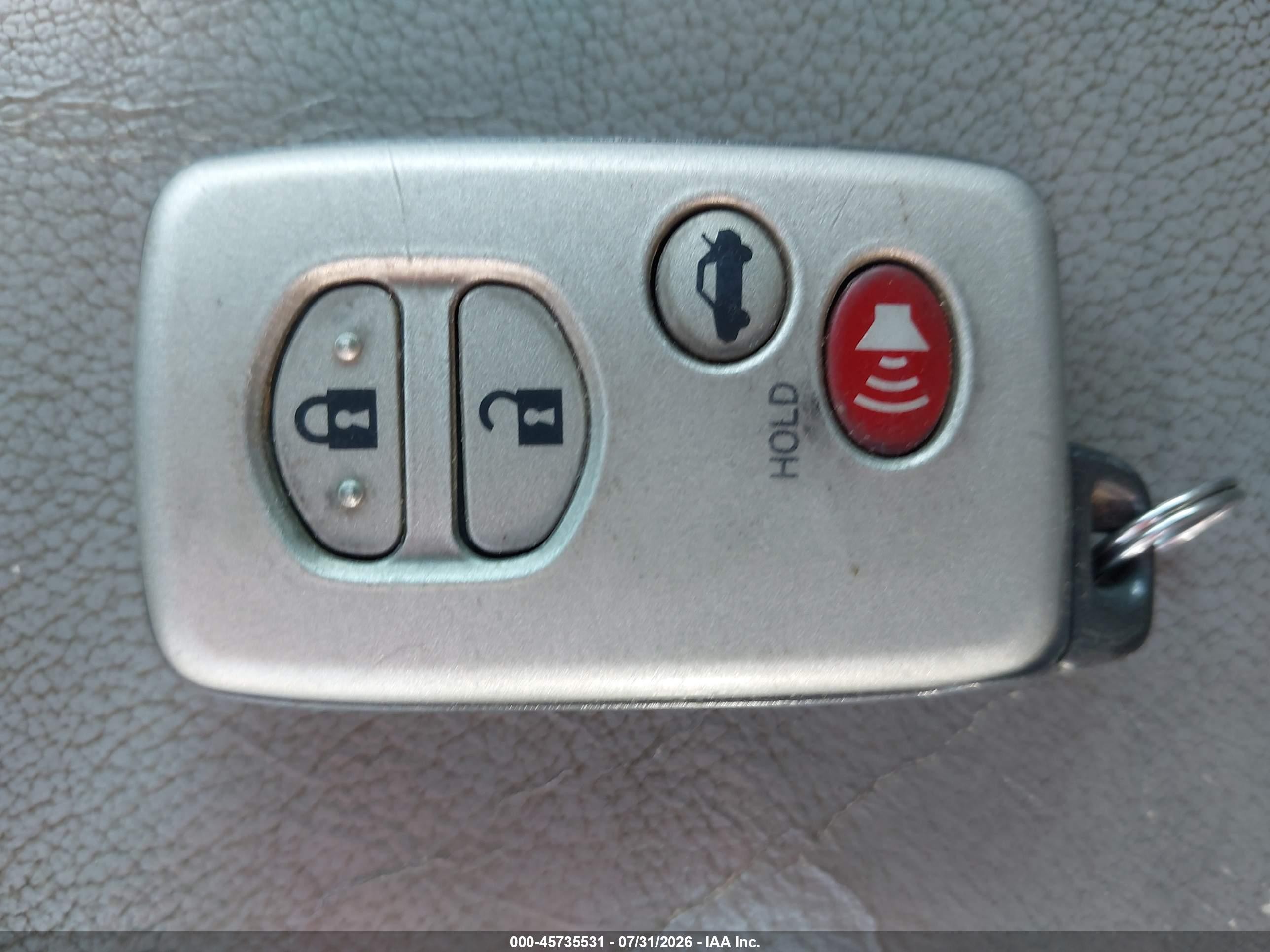2007 Toyota Camry Hybrid   Silver vin: JTNBB46K973030363
