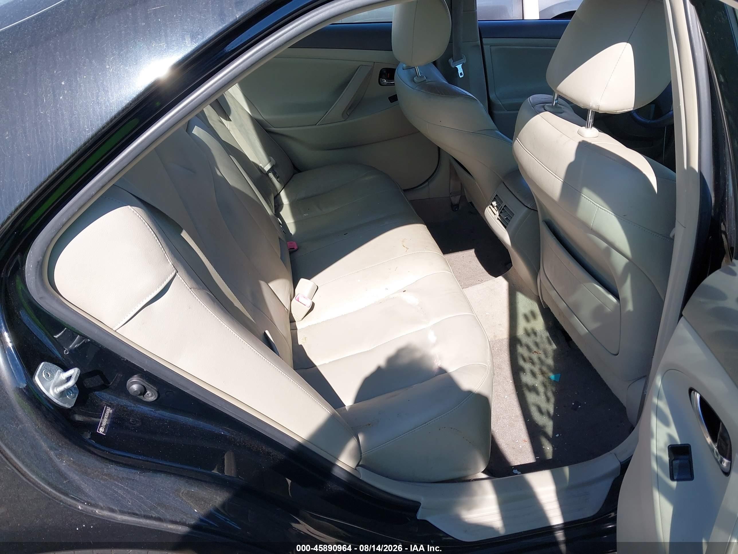2008 Toyota Camry Hybrid   Серый vin: JTNBB46K983046063