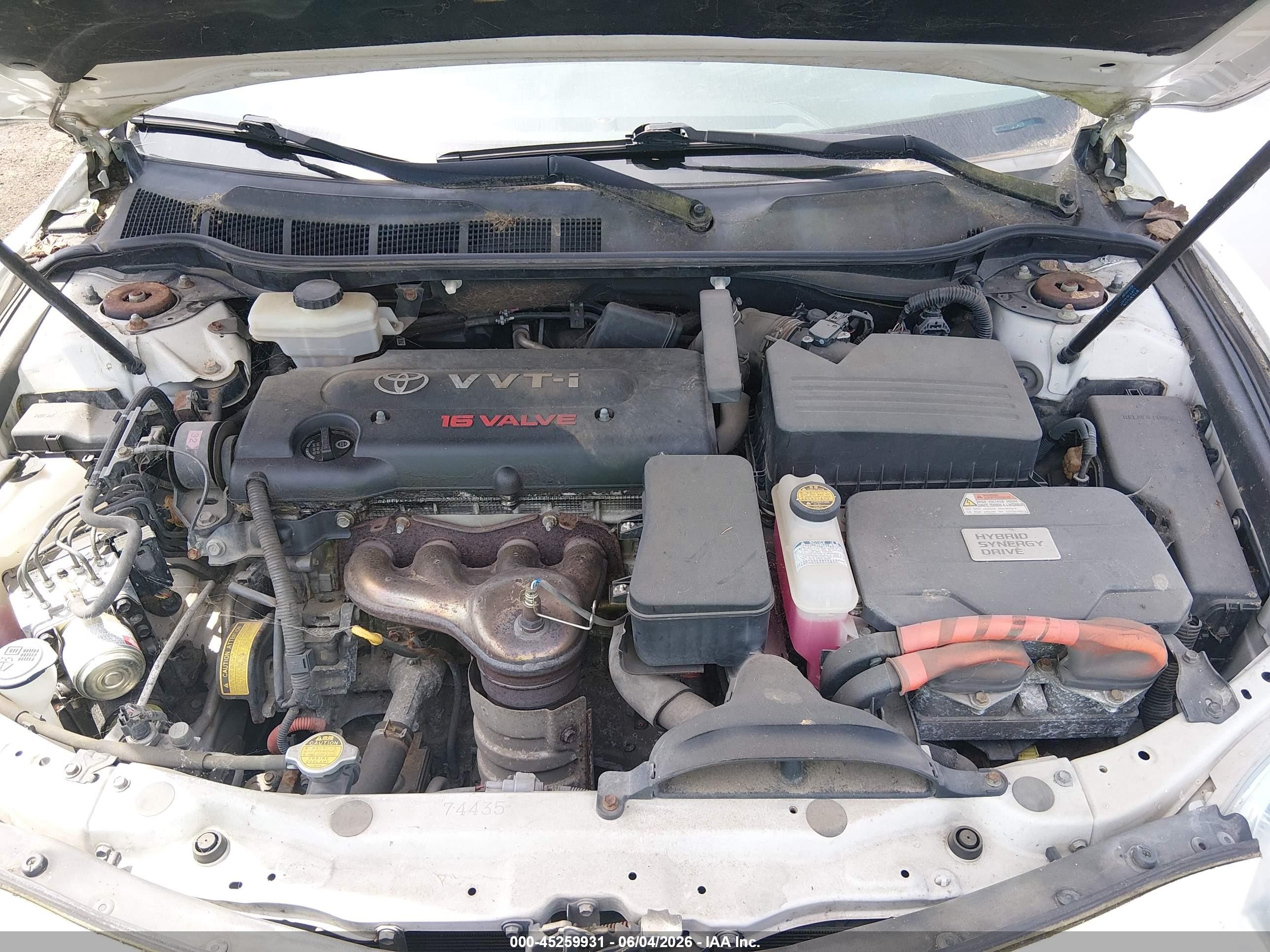 2007 Toyota Camry Hybrid   White vin: JTNBB46KX73009490