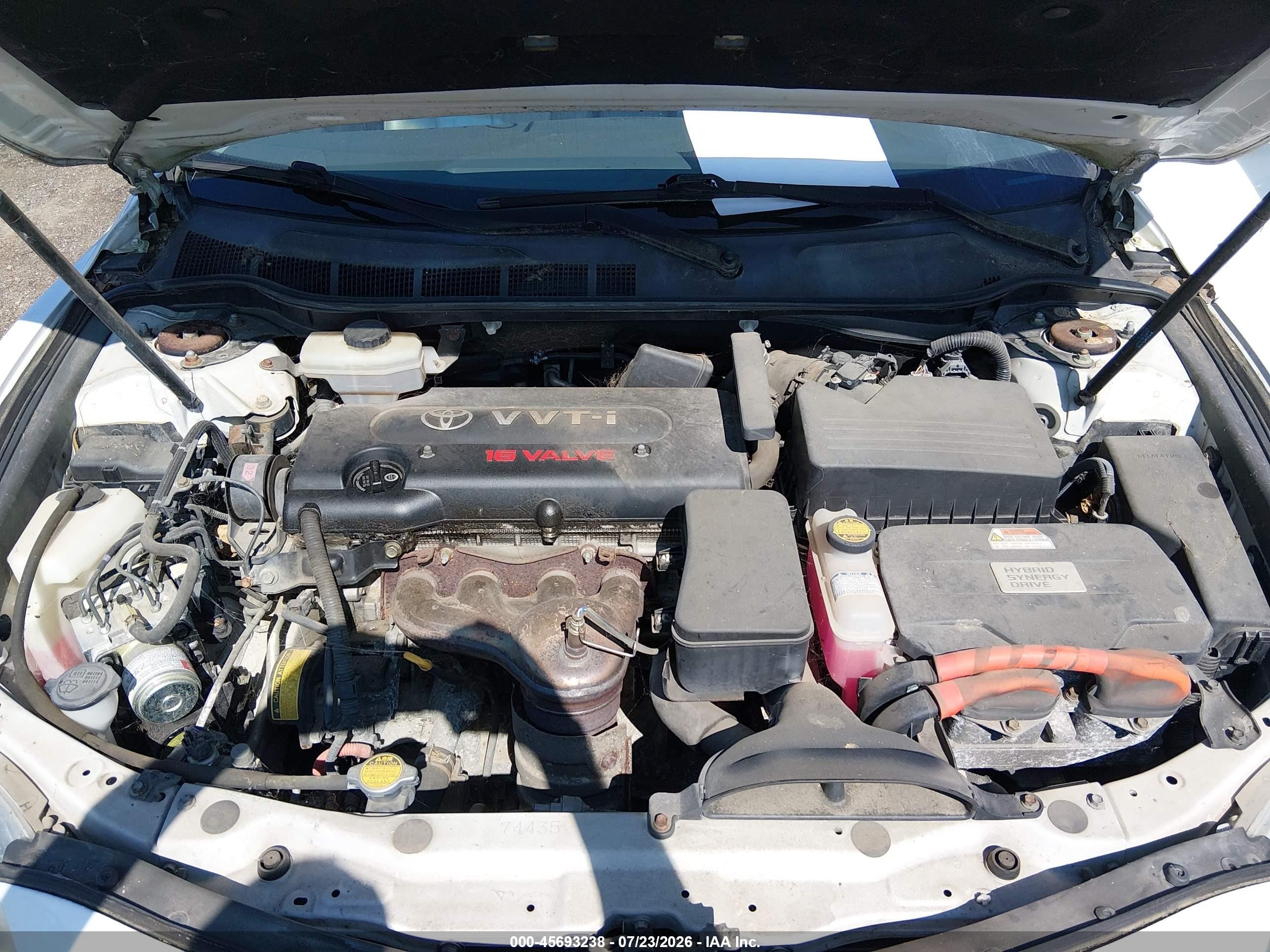 2007 Toyota Camry Hybrid   White vin: JTNBB46KX73009490