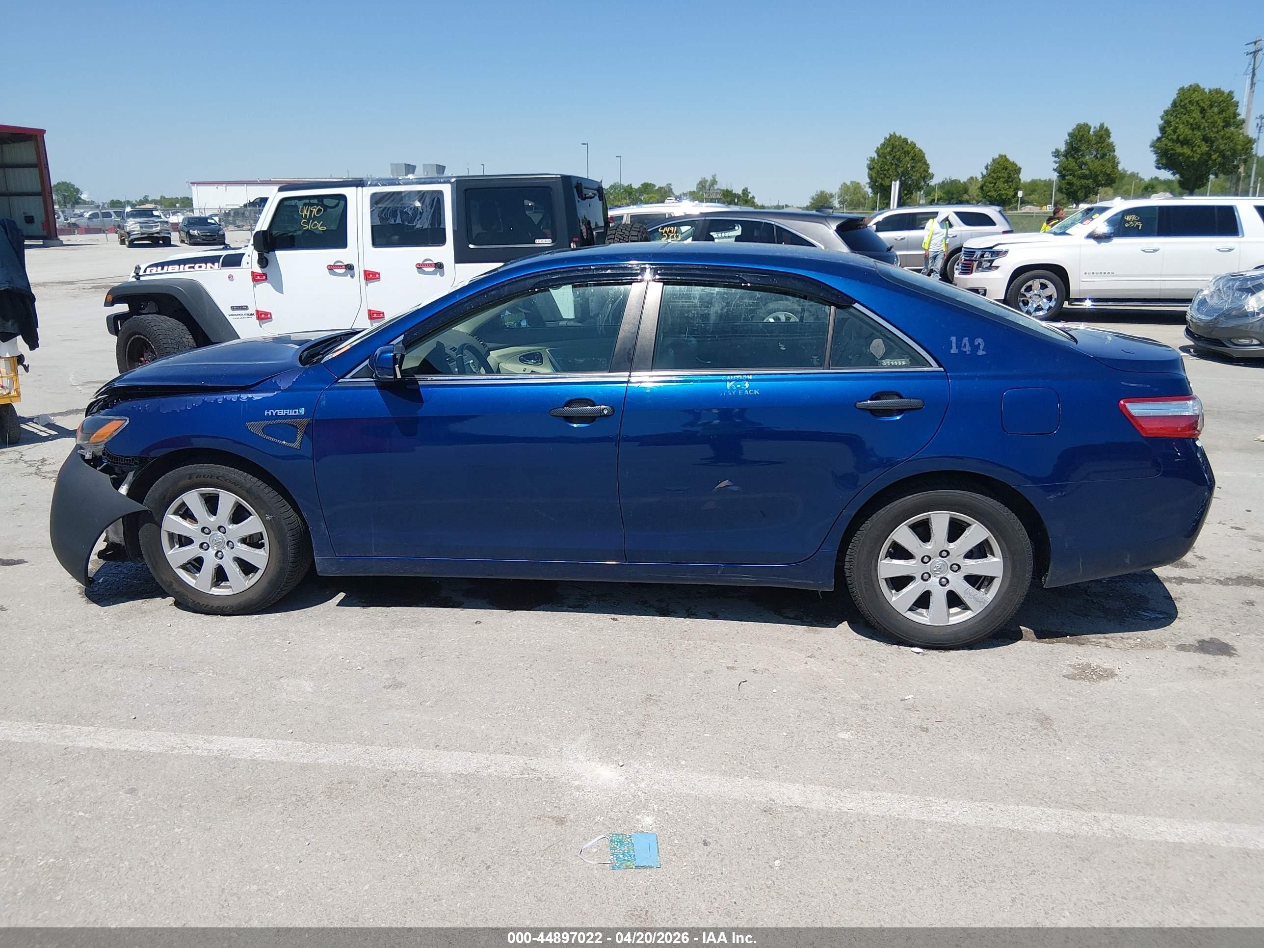 2007 Toyota Camry Hybrid   Blue vin: JTNBB46KX73011501