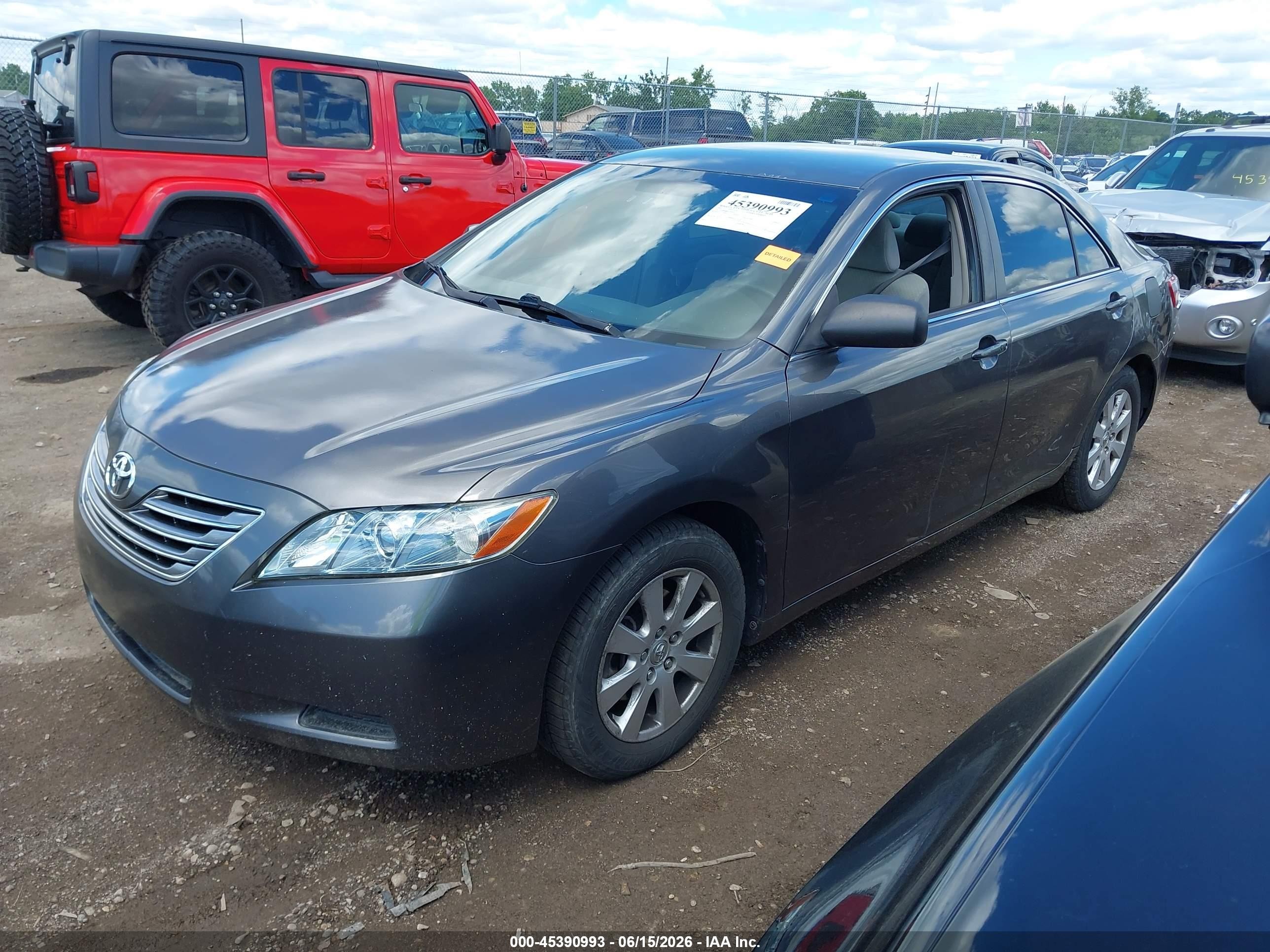 2007 Toyota Camry Hybrid   Gray vin: JTNBB46KX73015452