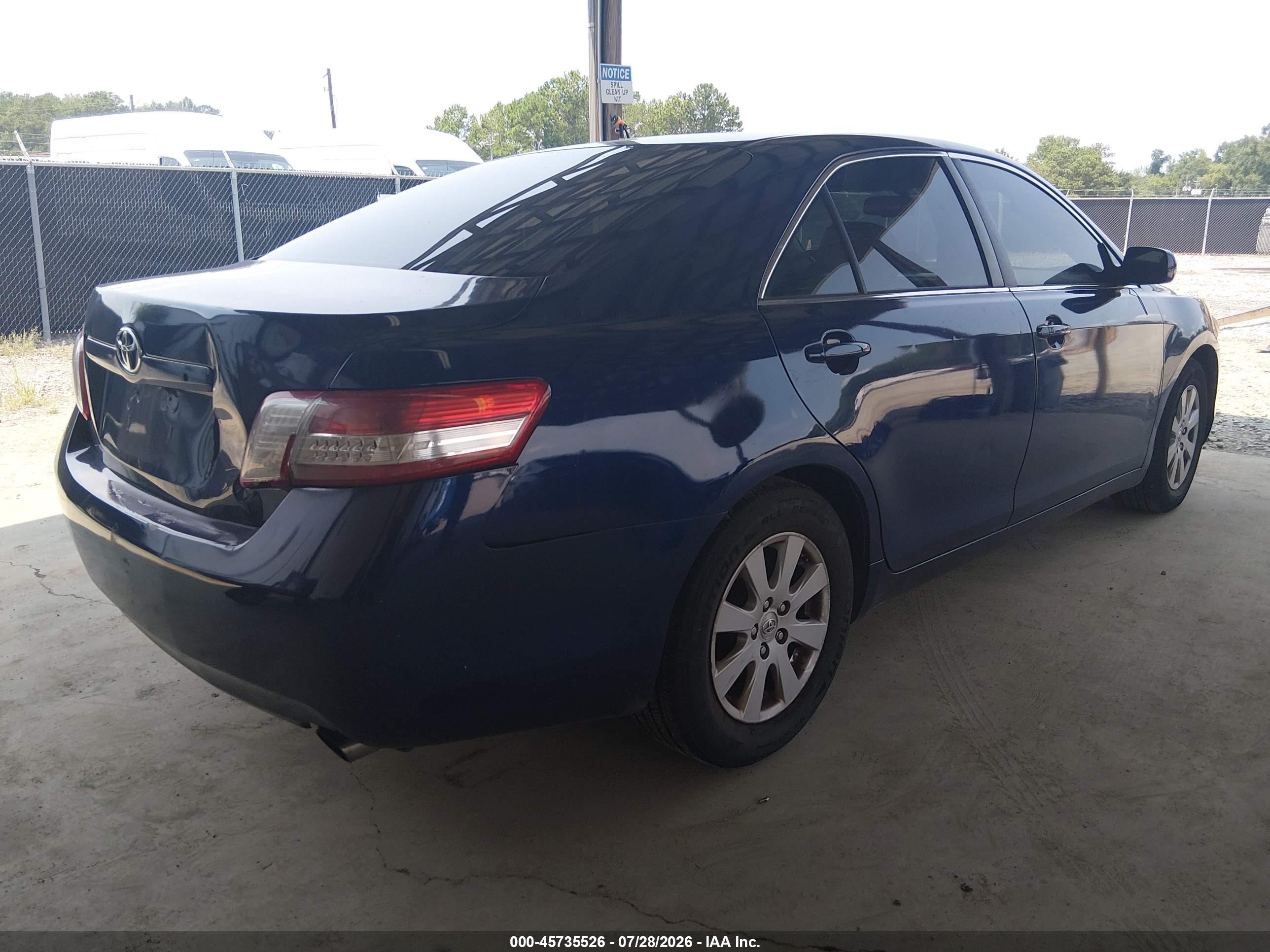 2007 Toyota Camry Hybrid   Blue vin: JTNBB46KX73018917