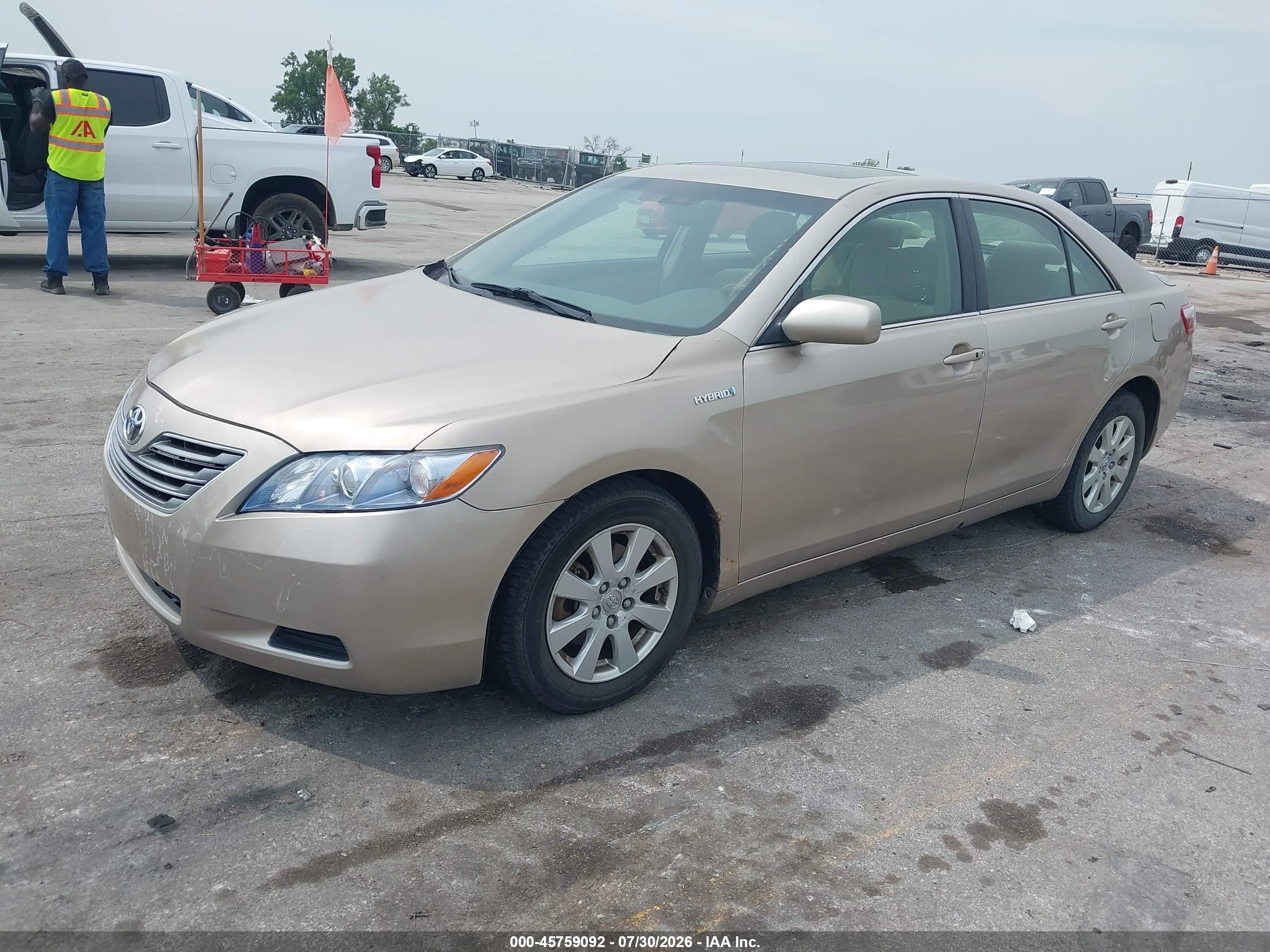 2007 Toyota Camry Hybrid   Tan vin: JTNBB46KX73019324