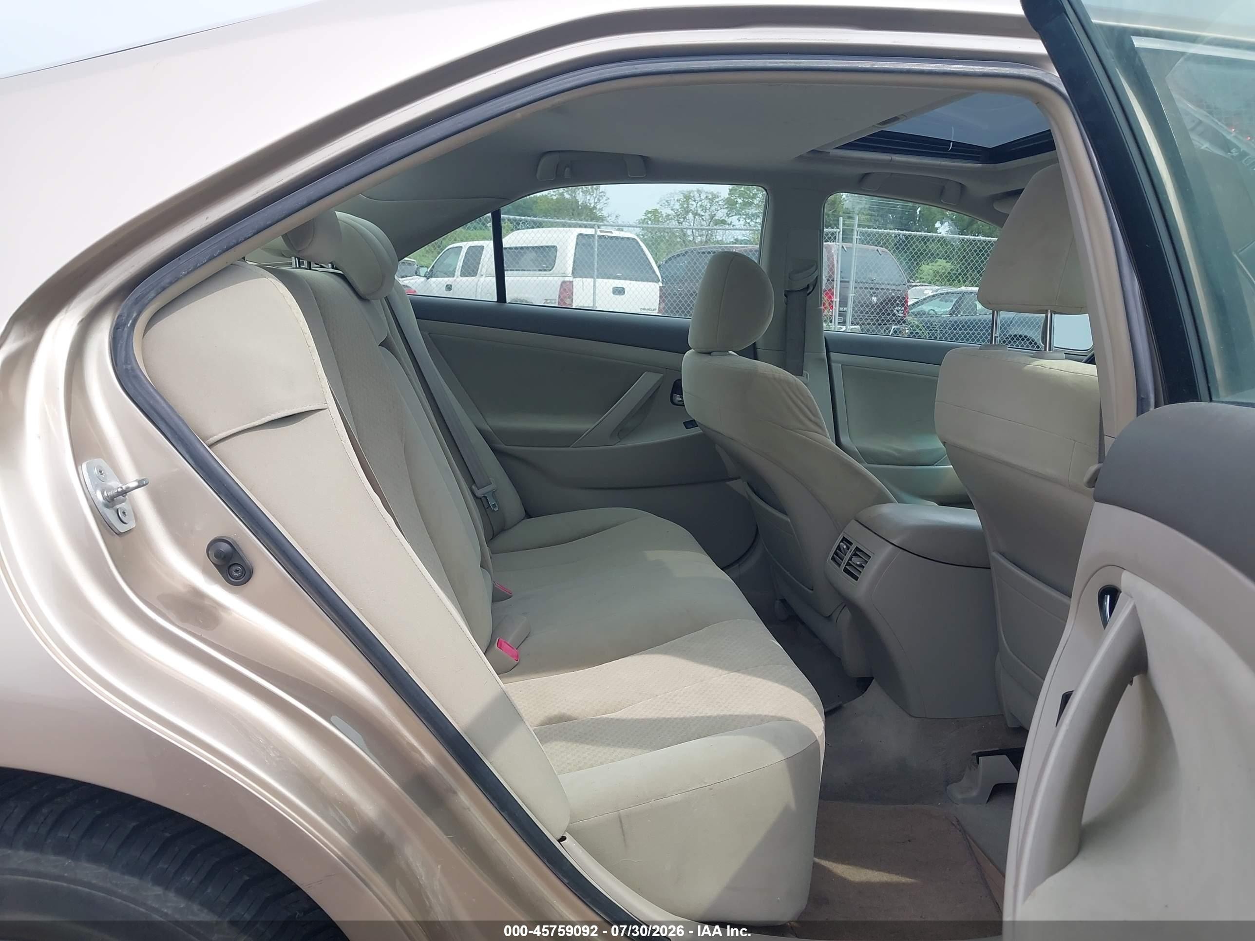 2007 Toyota Camry Hybrid   Tan vin: JTNBB46KX73019324