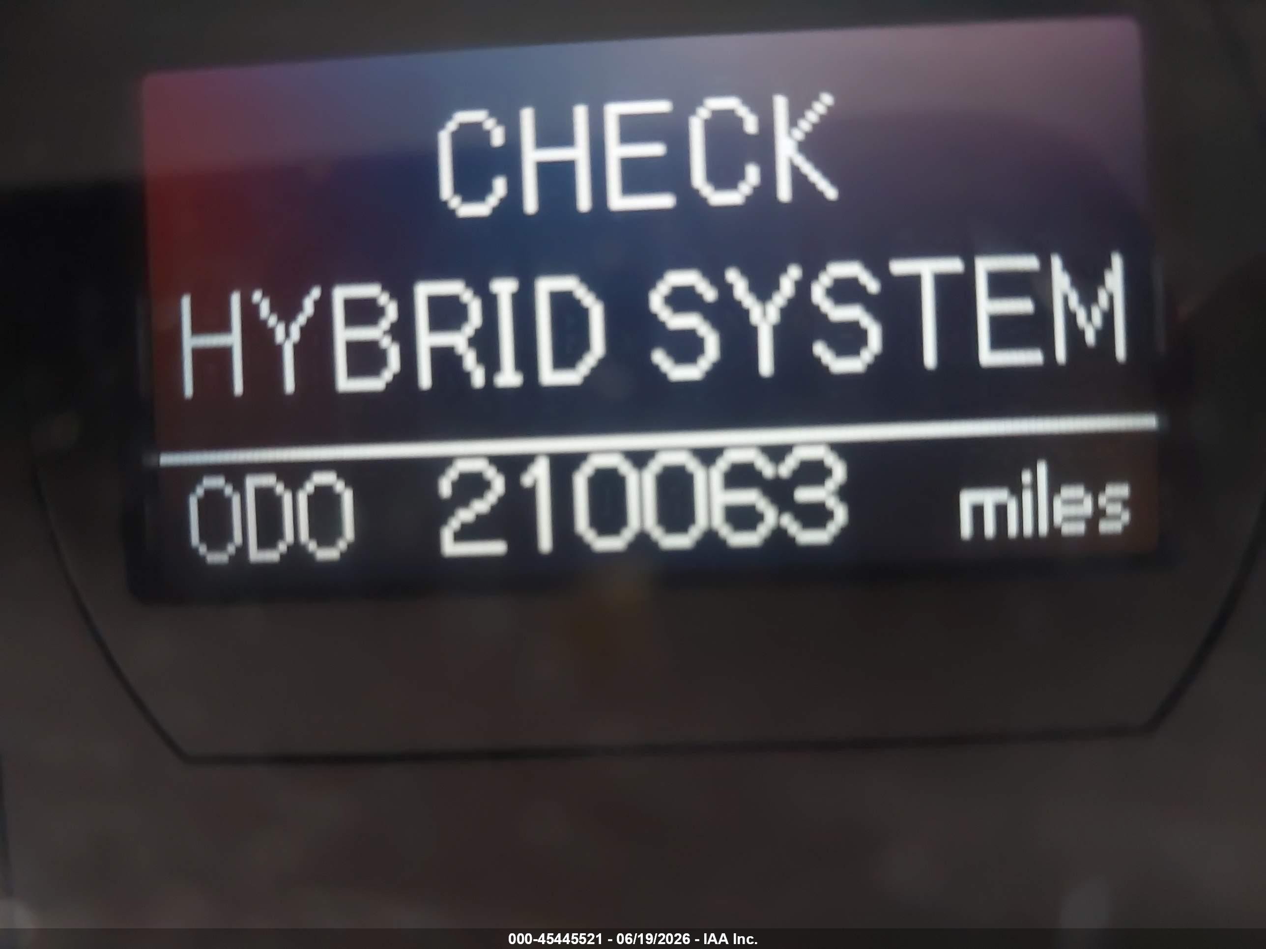 2007 Toyota Camry Hybrid   Red vin: JTNBB46KX73032204
