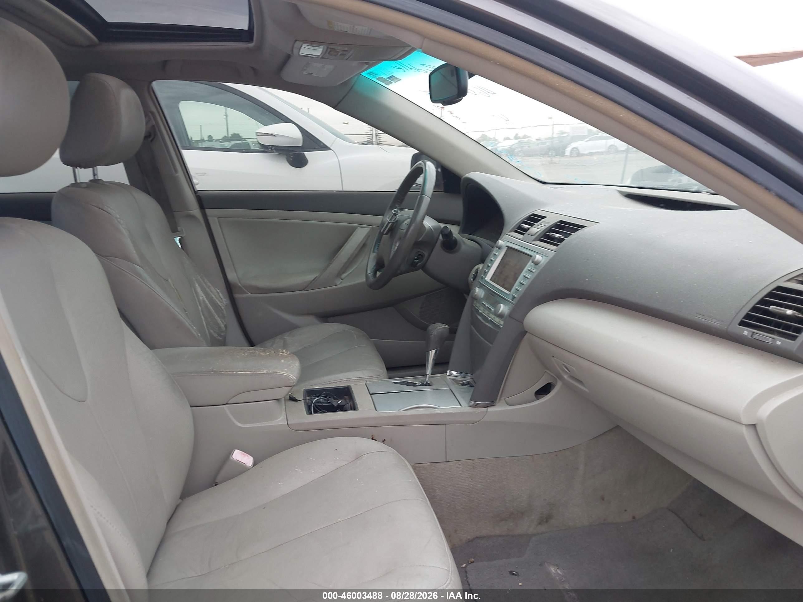2007 Toyota Camry Hybrid   Gray vin: JTNBB46KX73039332