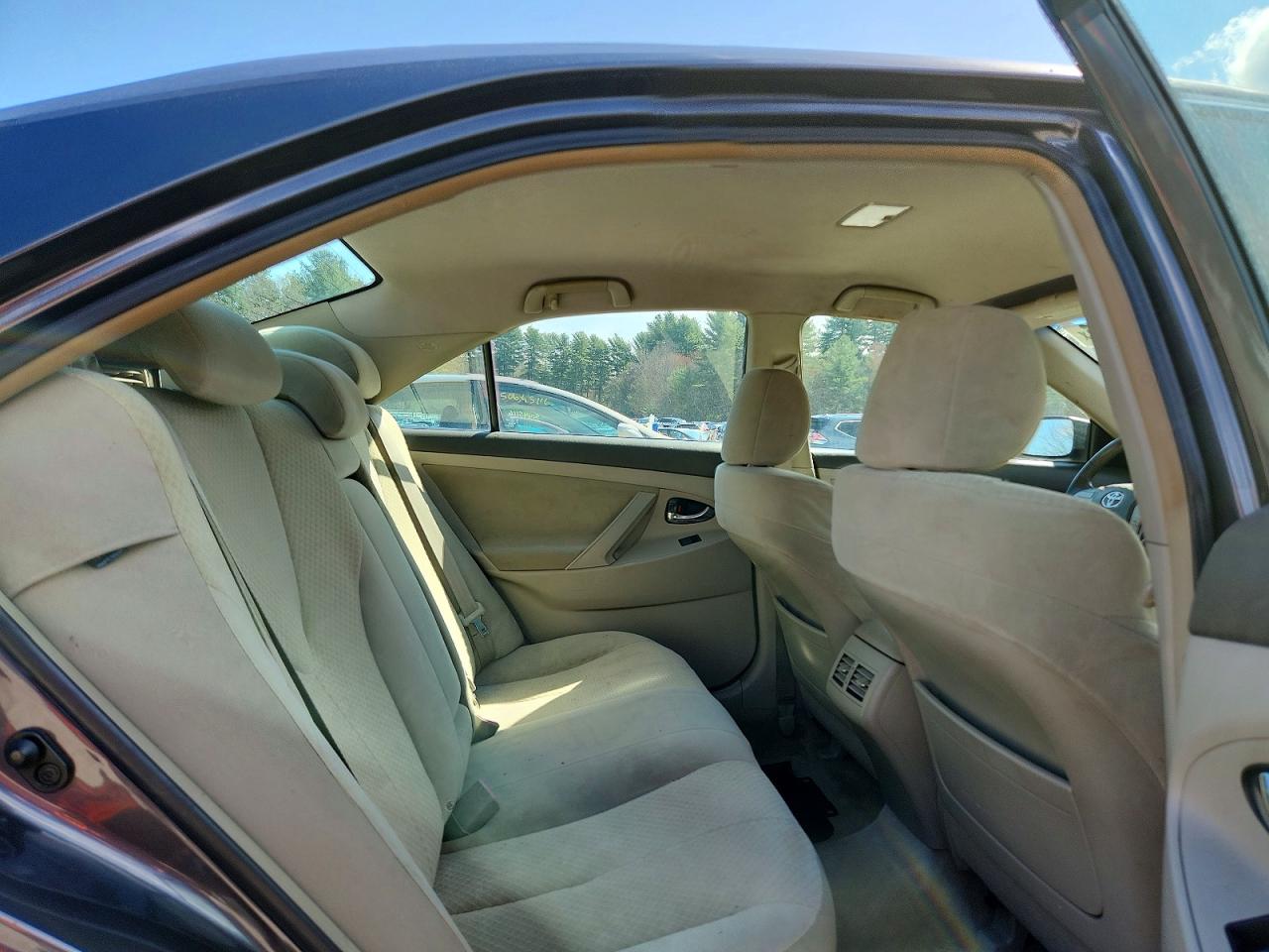 2007 Toyota Camry Hybrid Base Gray vin: JTNBB46KX73041775