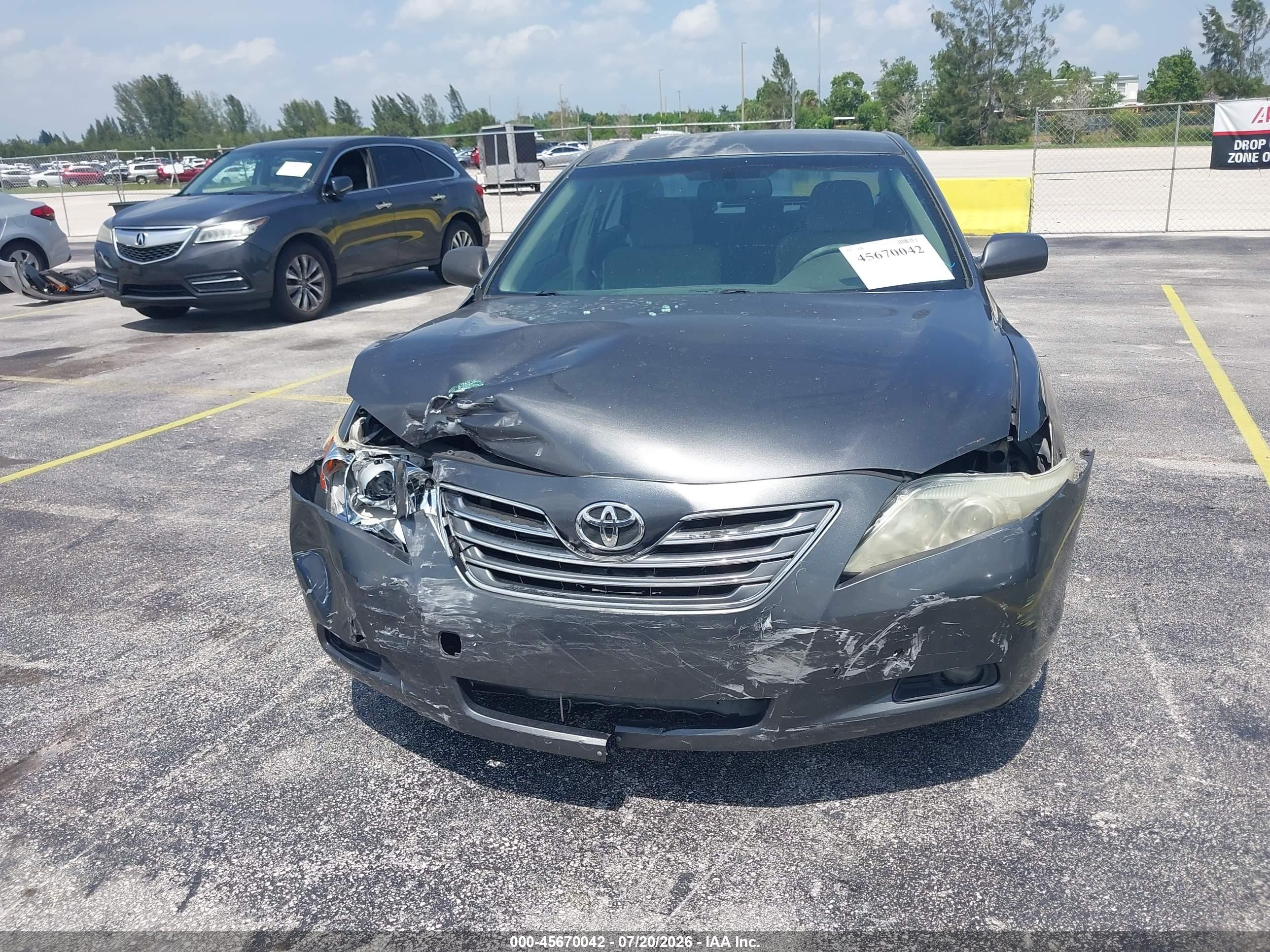2007 Toyota Camry Hybrid Gray vin: JTNBB46KX73043221