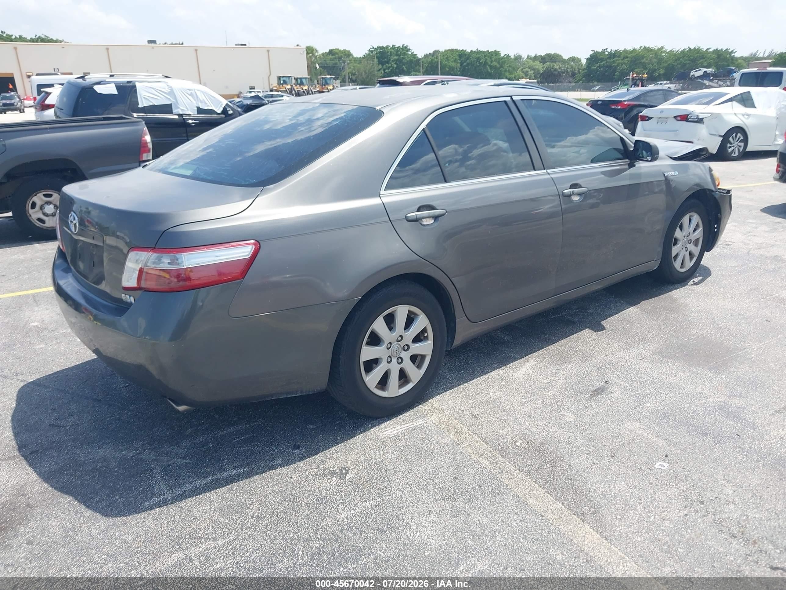 2007 Toyota Camry Hybrid Gray vin: JTNBB46KX73043221