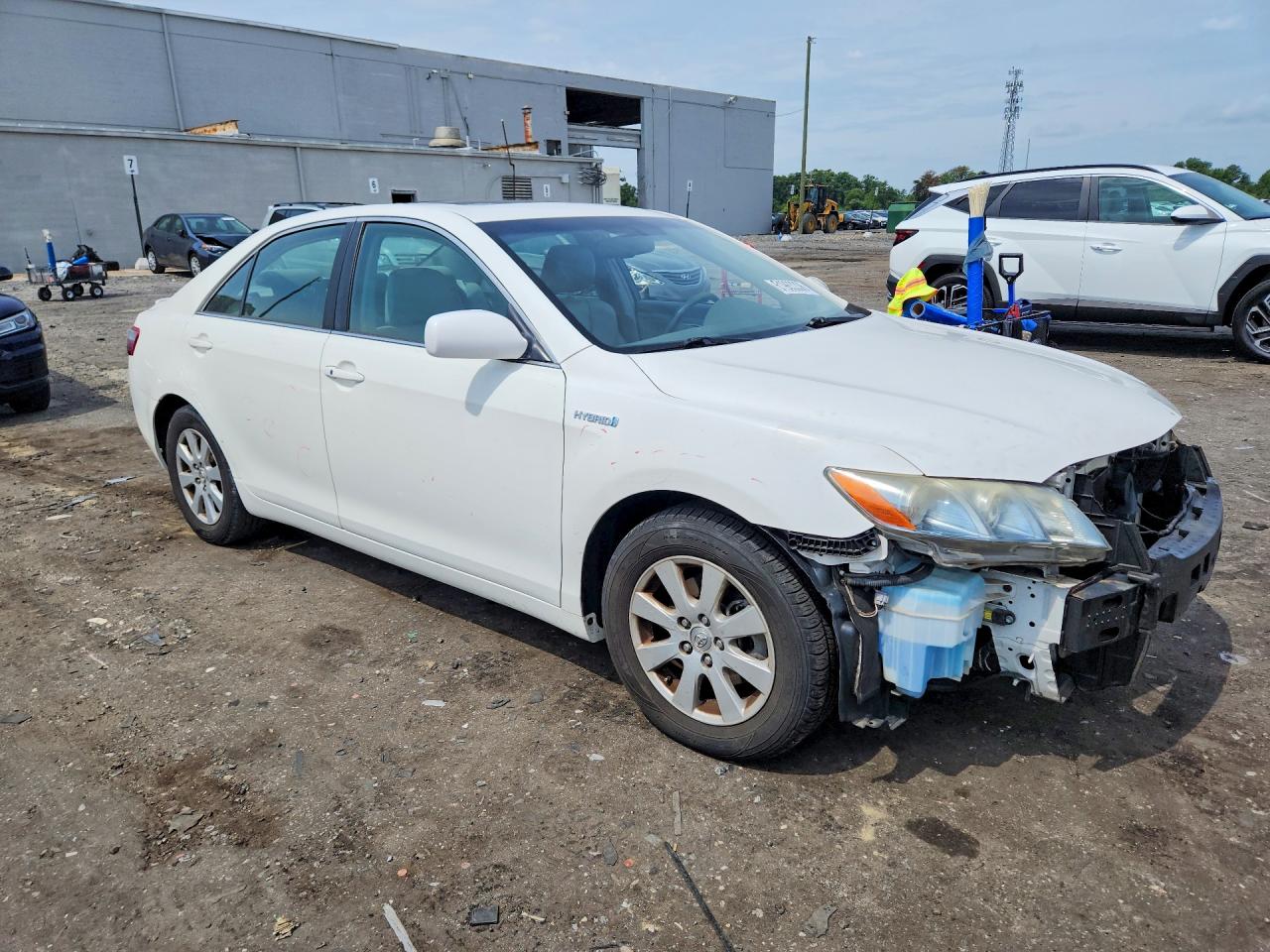2009 Toyota Camry Hybrid White vin: JTNBB46KX93052388