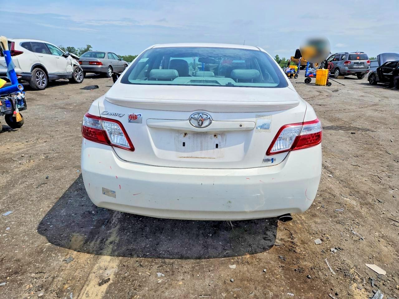 2009 Toyota Camry Hybrid White vin: JTNBB46KX93052388