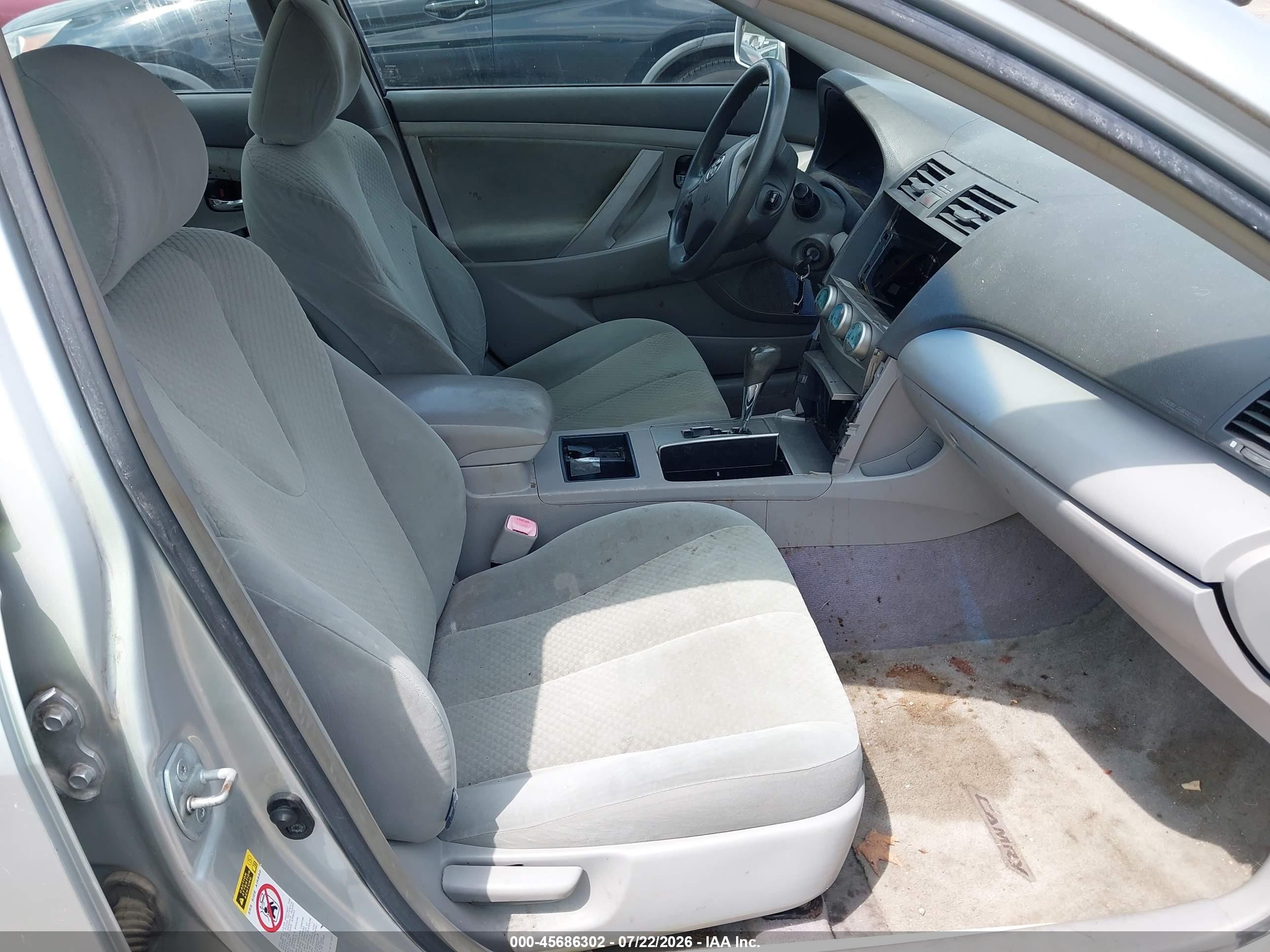 2007 Toyota Camry Ce Silver vin: JTNBE46K073043378