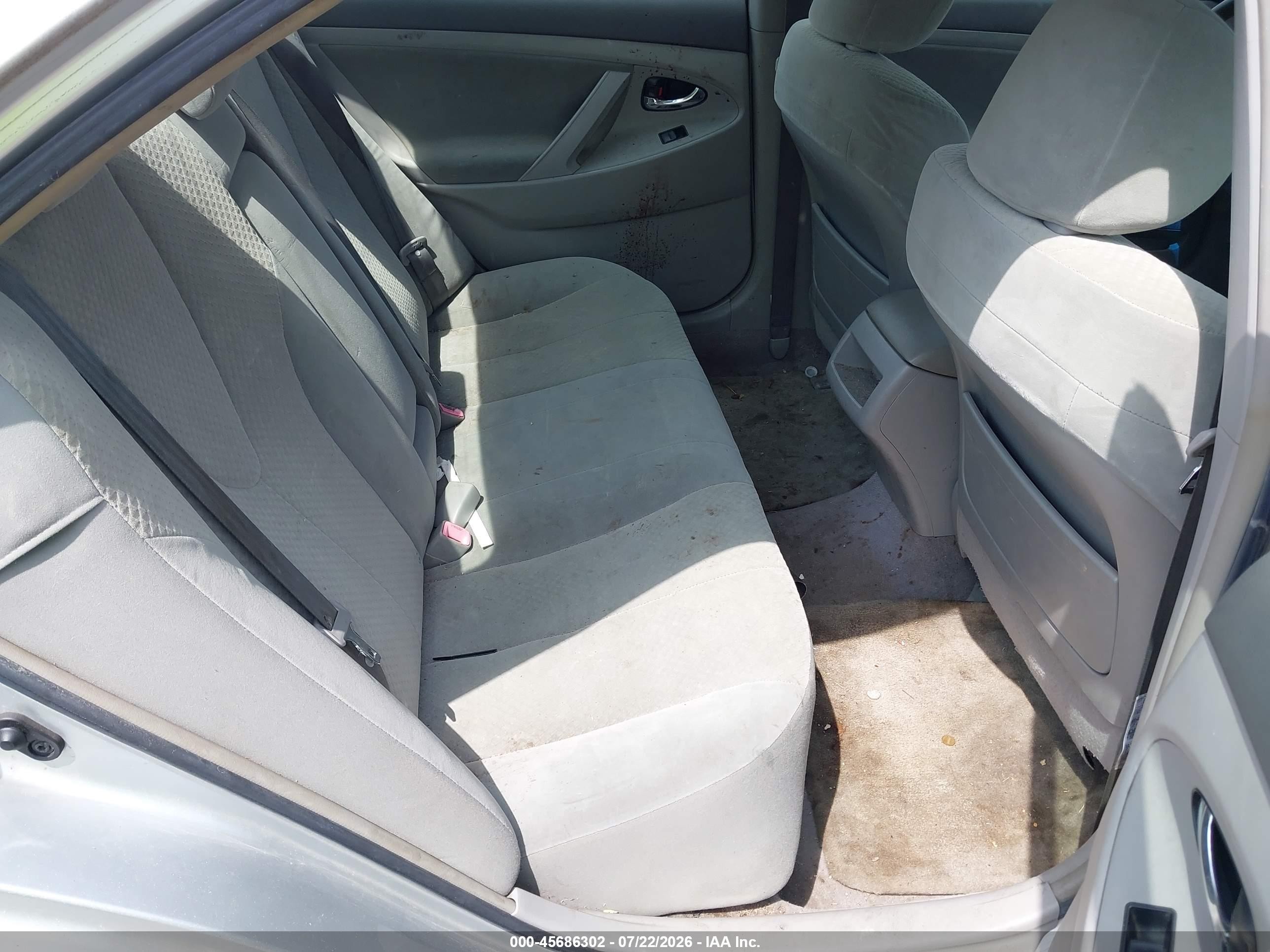 2007 Toyota Camry Ce Silver vin: JTNBE46K073043378