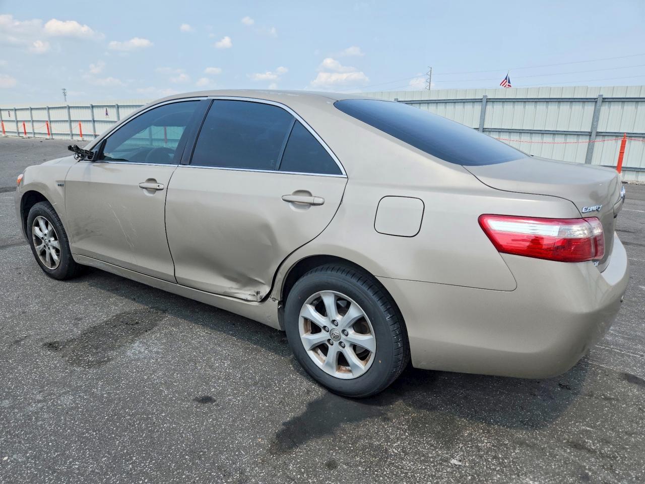 2007 Toyota Camry Ce Gold vin: JTNBE46K073060262