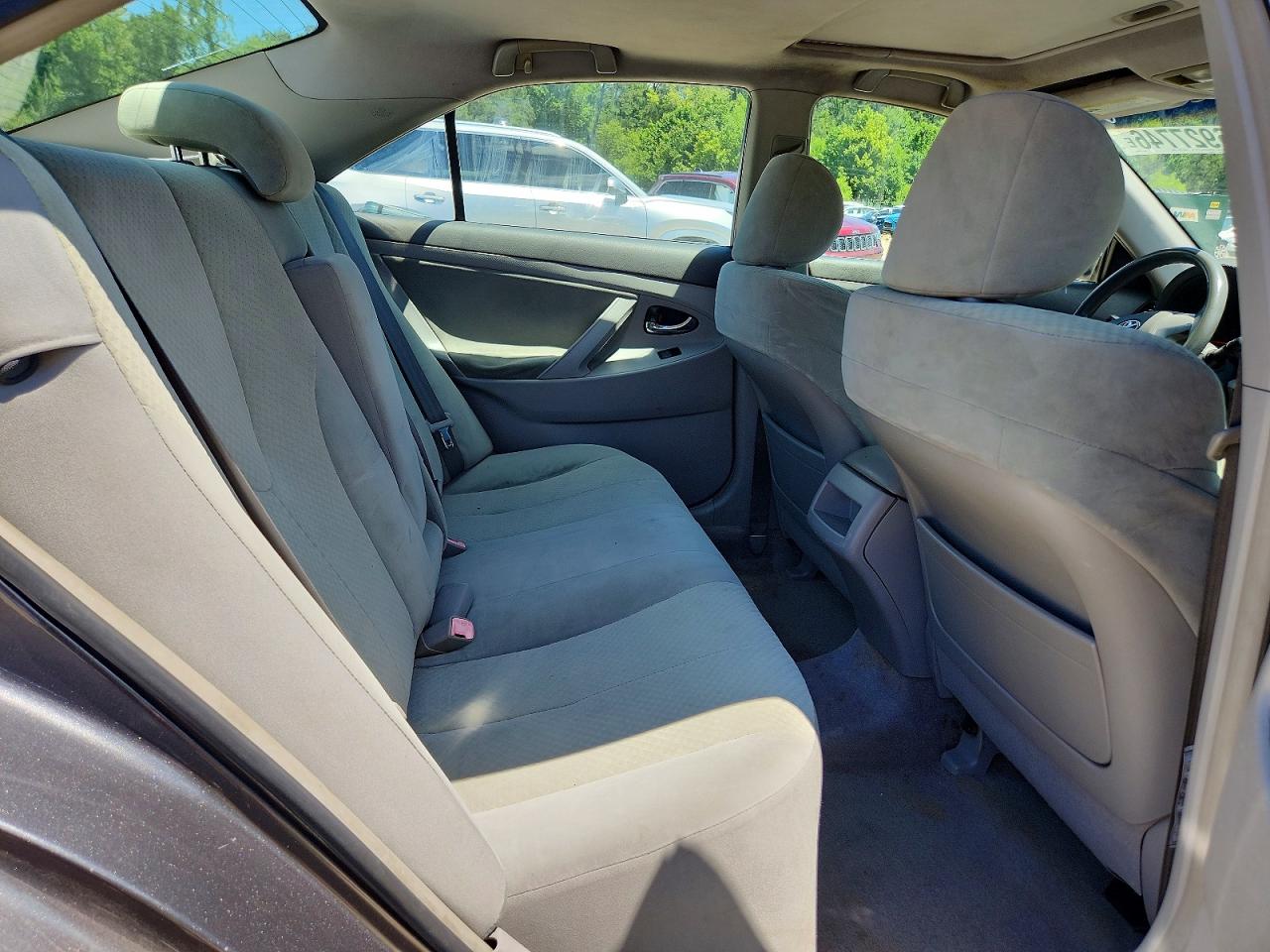 2007 Toyota Camry Le Gray vin: JTNBE46K073061895