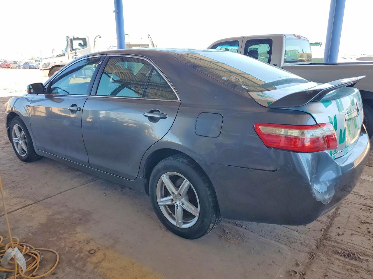 2007 Toyota Camry Le Серый vin: JTNBE46K073069298