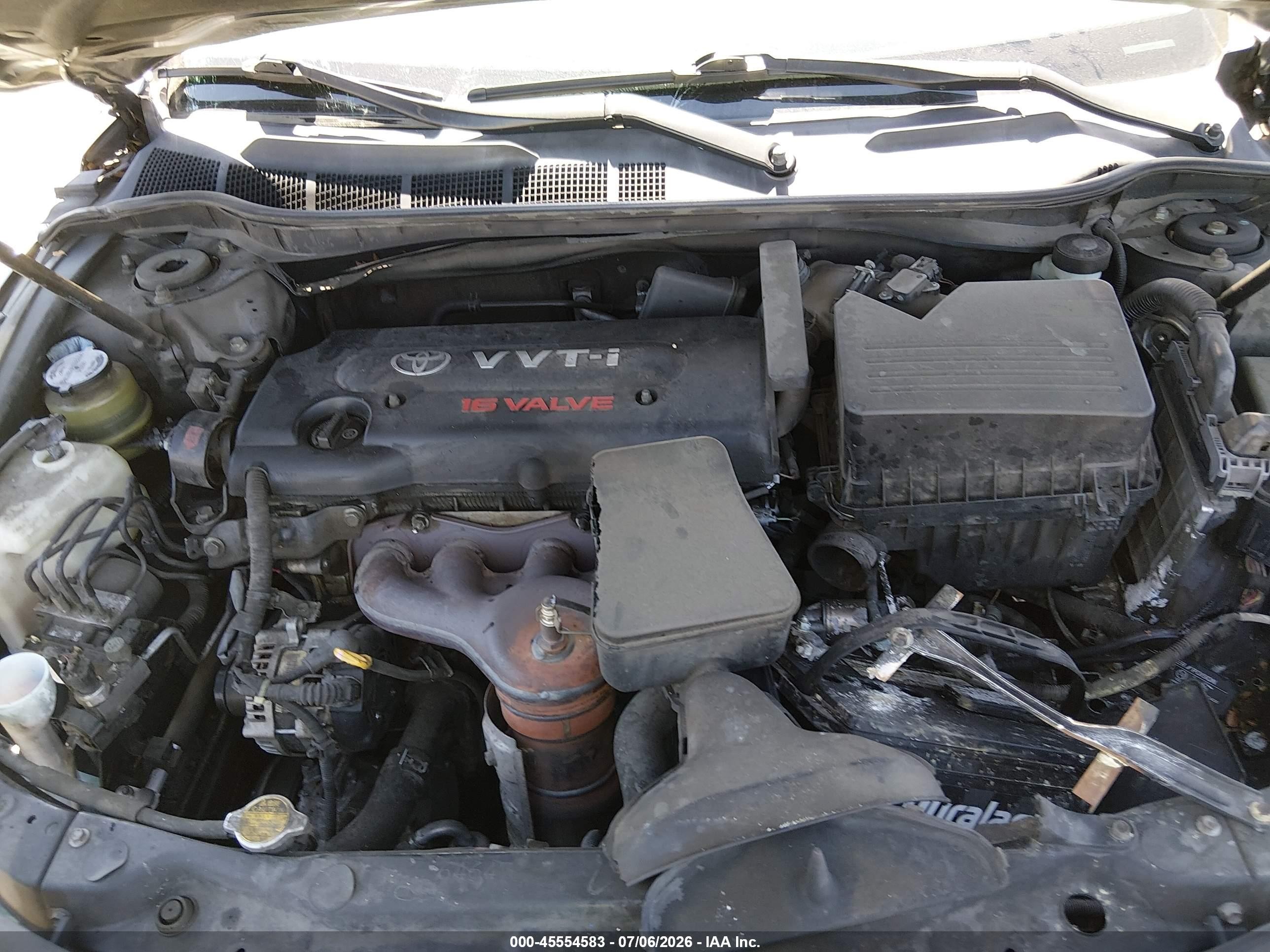 2007 Toyota Camry Le Gray vin: JTNBE46K073071505