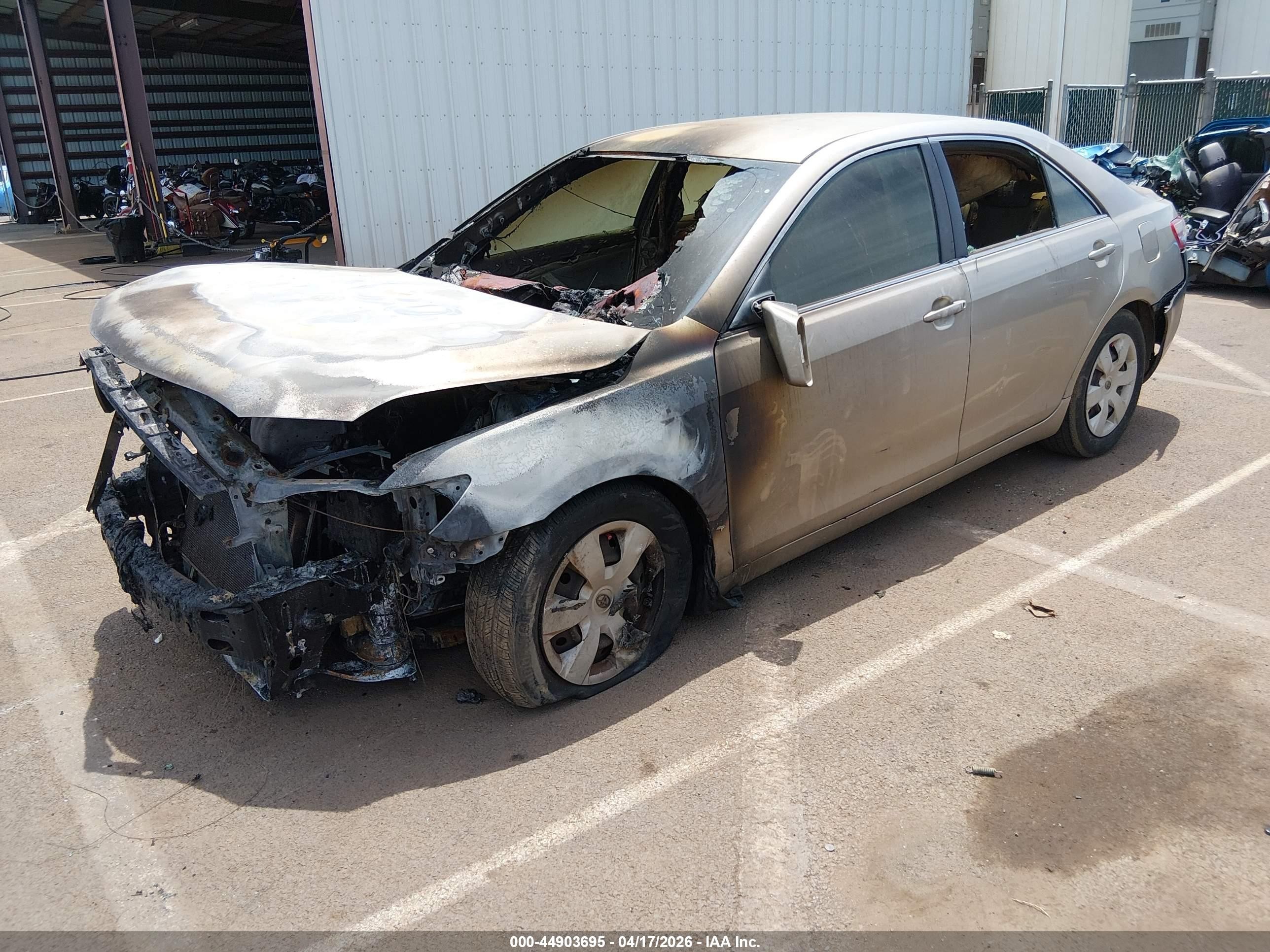 2009 Toyota Camry Le/se/xle Gold vin: JTNBE46K093190013