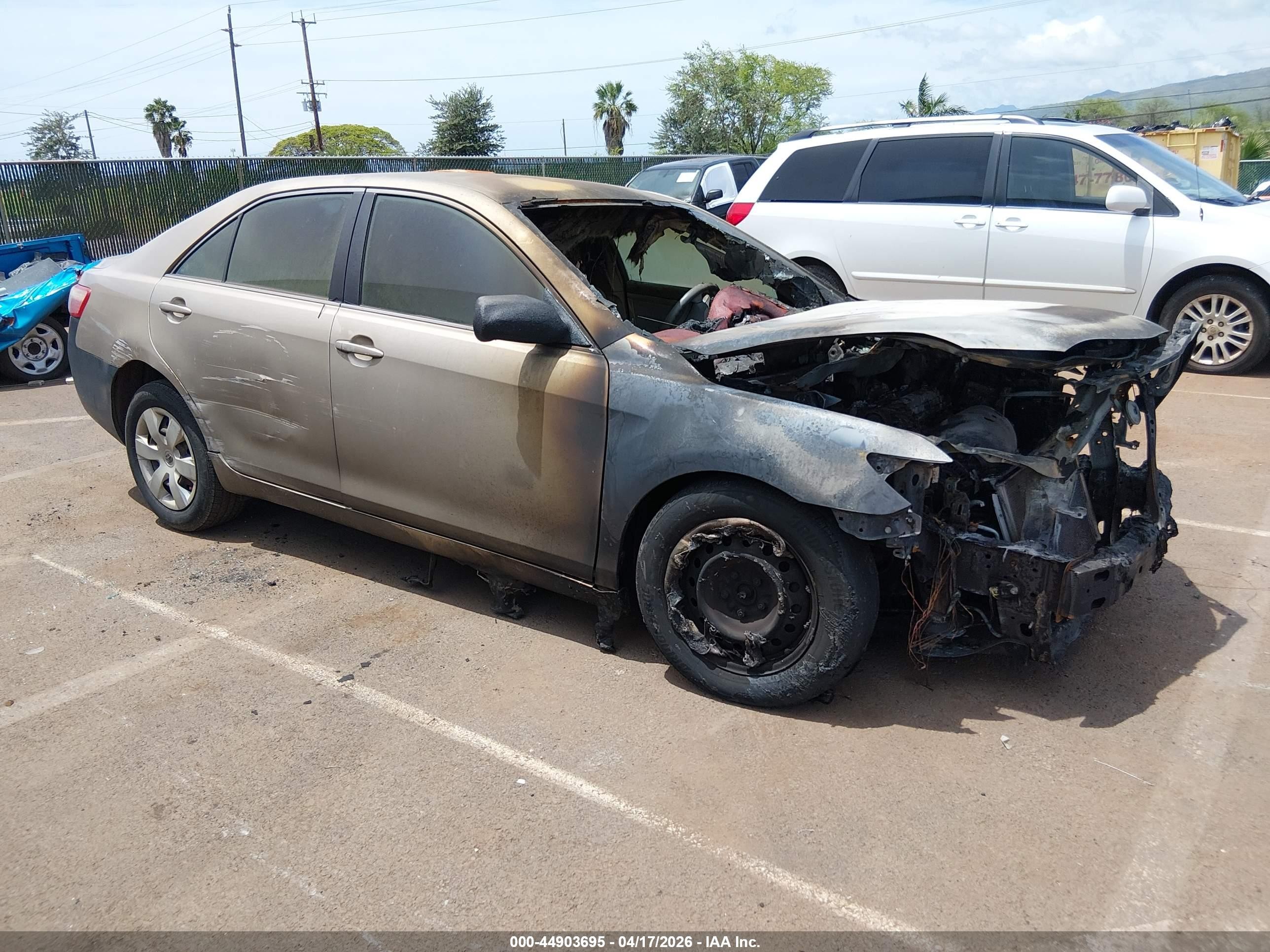 2009 Toyota Camry Le/se/xle Gold vin: JTNBE46K093190013