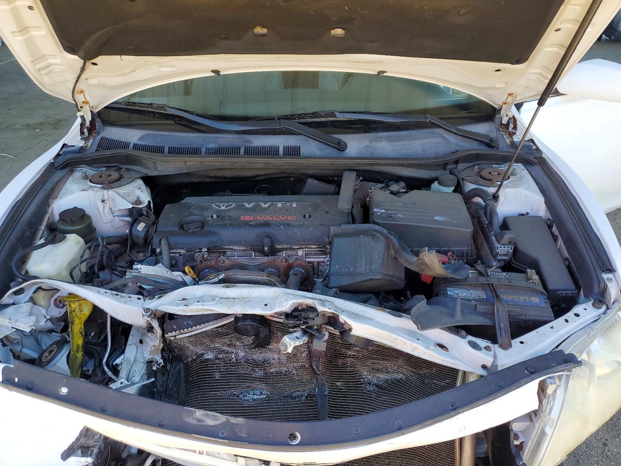 2007 Toyota Camry Le White vin: JTNBE46K173004833