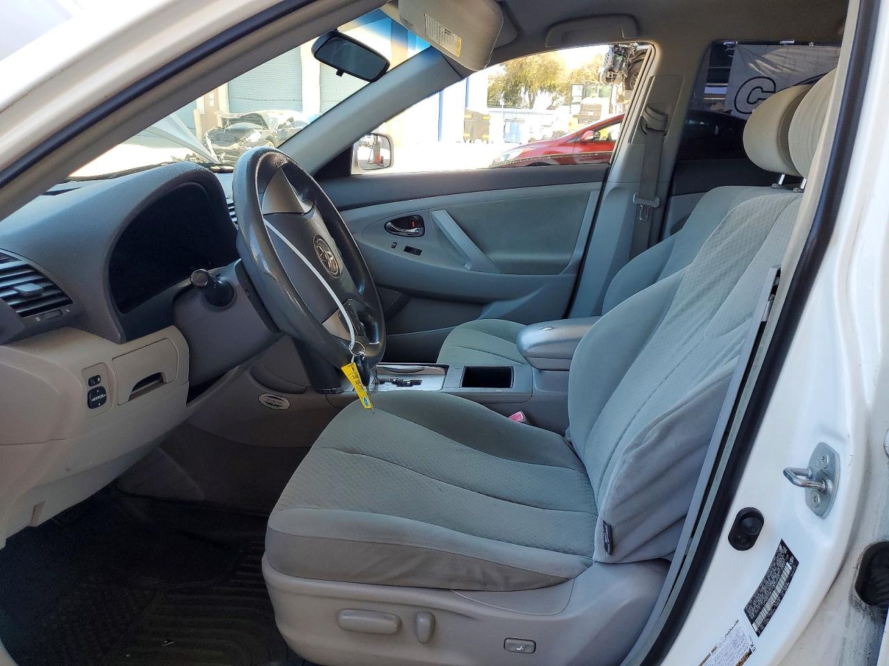 2007 Toyota Camry Le White vin: JTNBE46K173004833