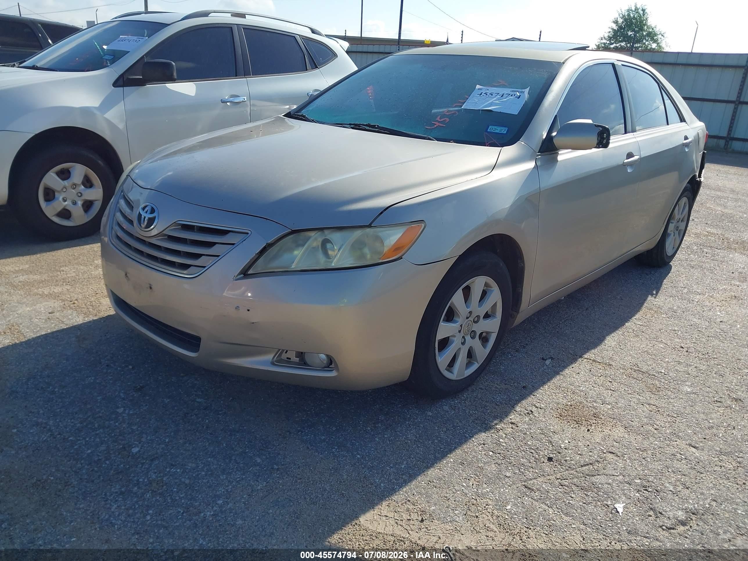 2007 Toyota Camry Xle Beige vin: JTNBE46K173029196