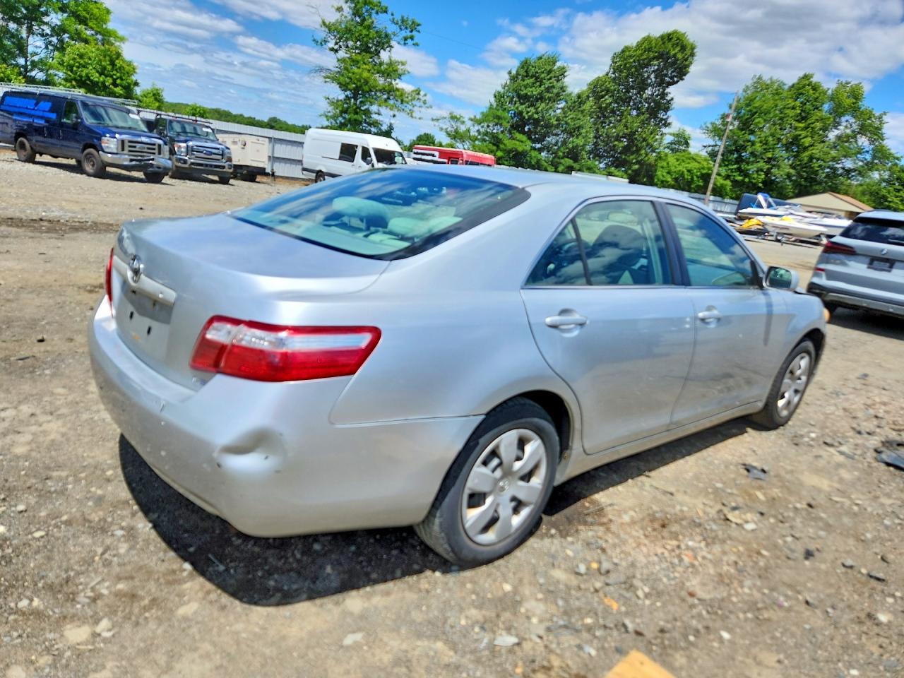 2007 Toyota Camry Le Silver vin: JTNBE46K173117875