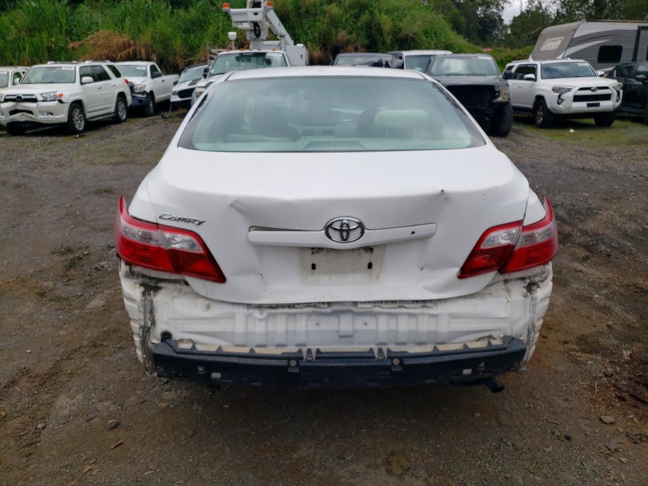 2009 Toyota Camry Base White vin: JTNBE46K193152810