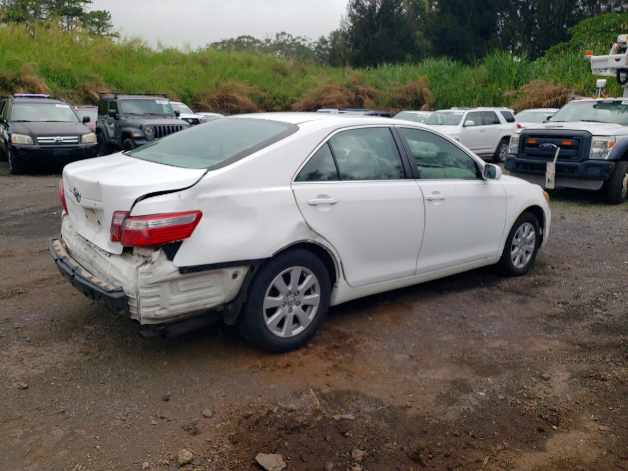 2009 Toyota Camry Base White vin: JTNBE46K193152810
