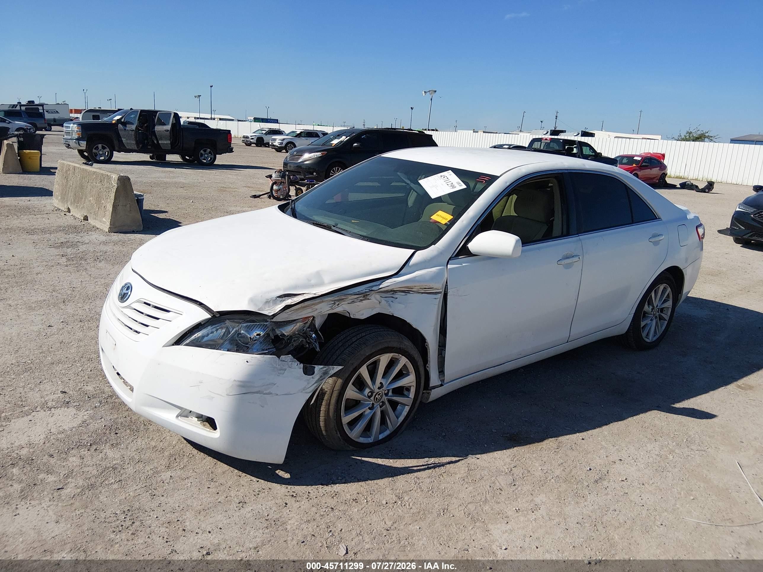2009 Toyota Camry Le White vin: JTNBE46K193167291