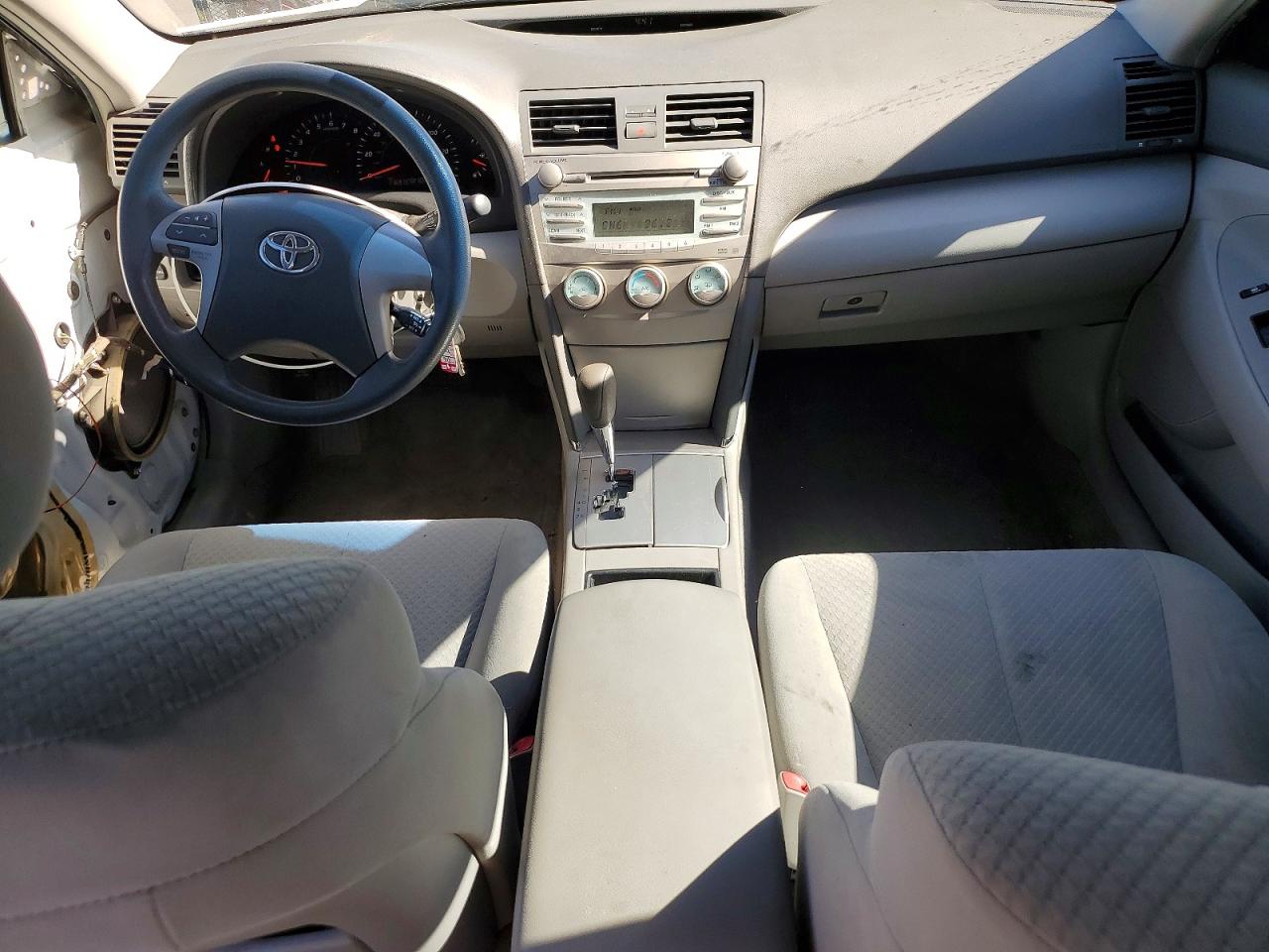 2007 Toyota Camry Ce Белый vin: JTNBE46K273015145
